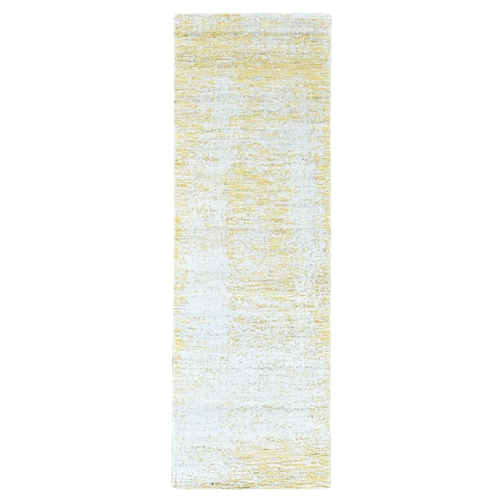 2'6"x8' Yellow Textured Pile Modern Hand Loomed Wool and Silk Runner Rug For Sale