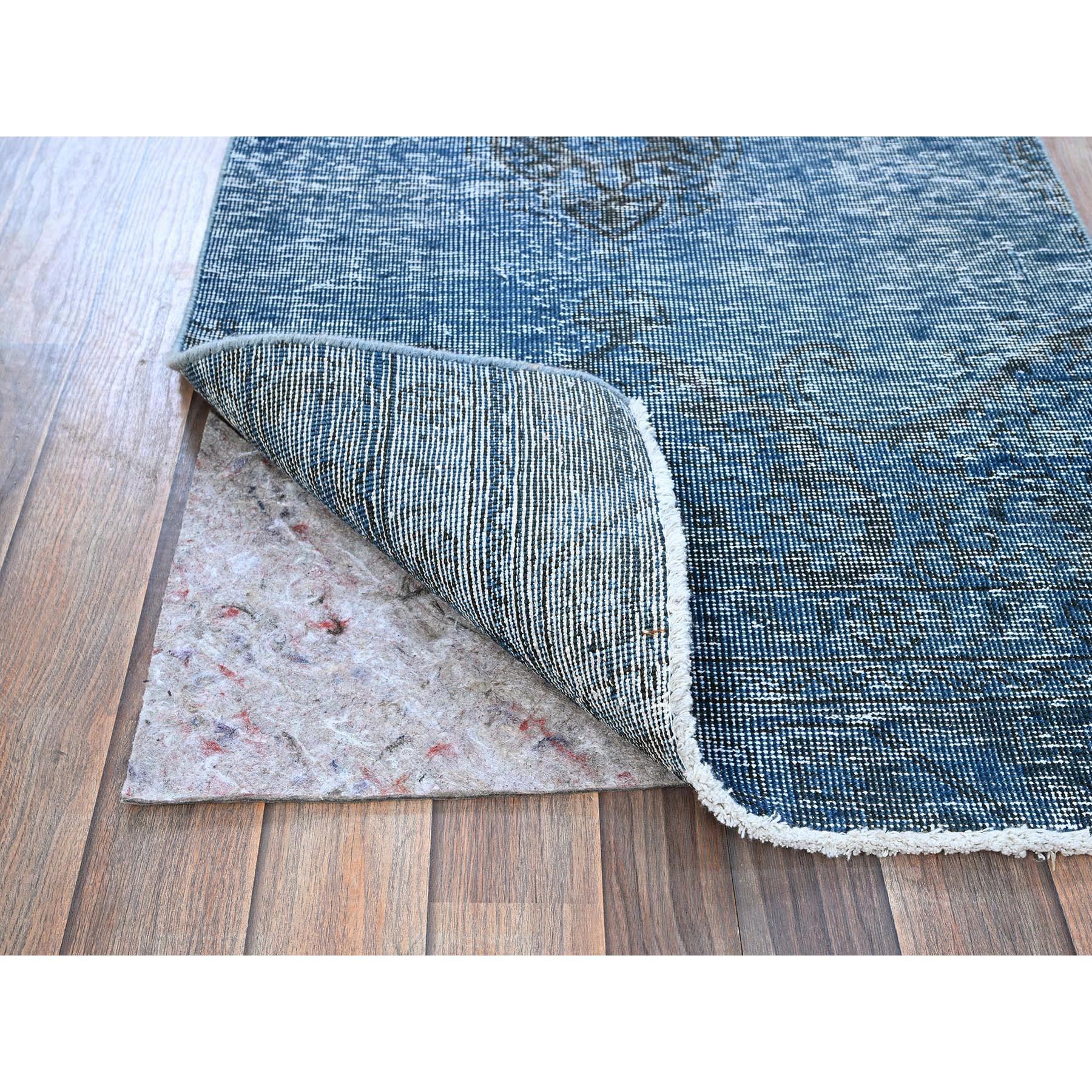 Bohémien Tappeto Runner Tabriz persiano vintage sovratinto blu, annodato a mano, interamente in lana in vendita