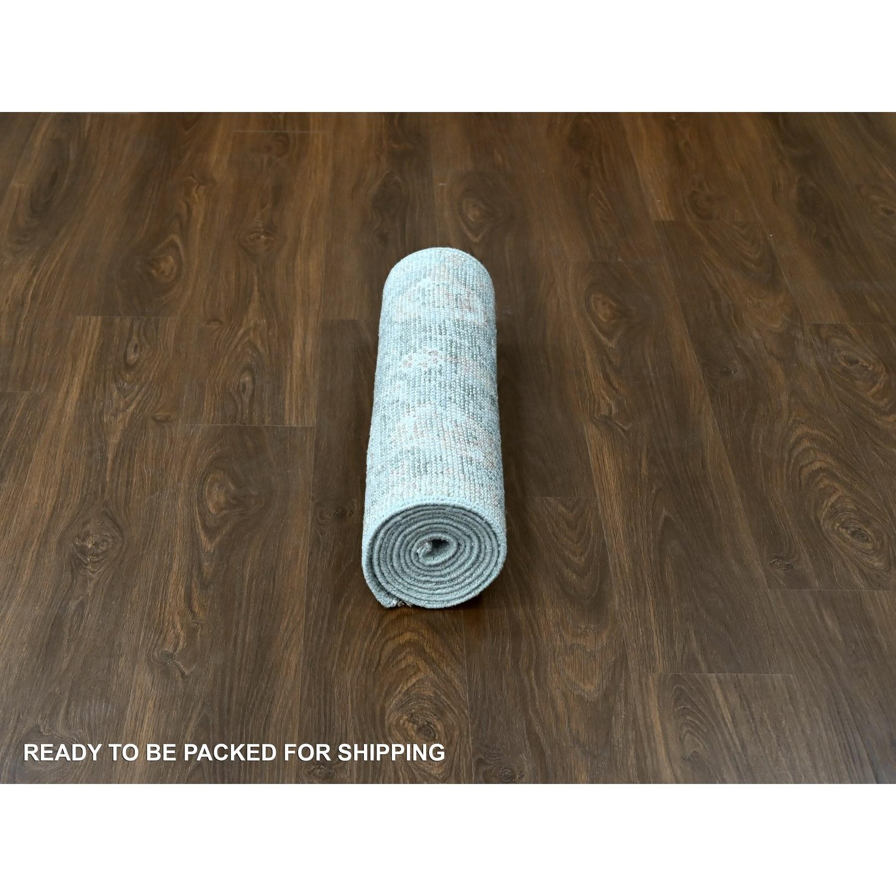 XXI secolo e contemporaneo Tappeto Runner in lana annodata a mano Oushak Design/One grigio 2'6 