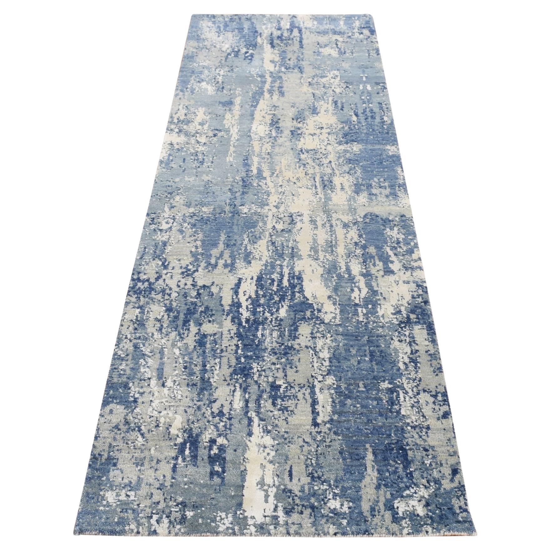 2'6 "x8'3" Air Force Blue Abstract Design Wool and Silk Hand Knots Rugs (tapis de course en laine et soie nouée à la main)