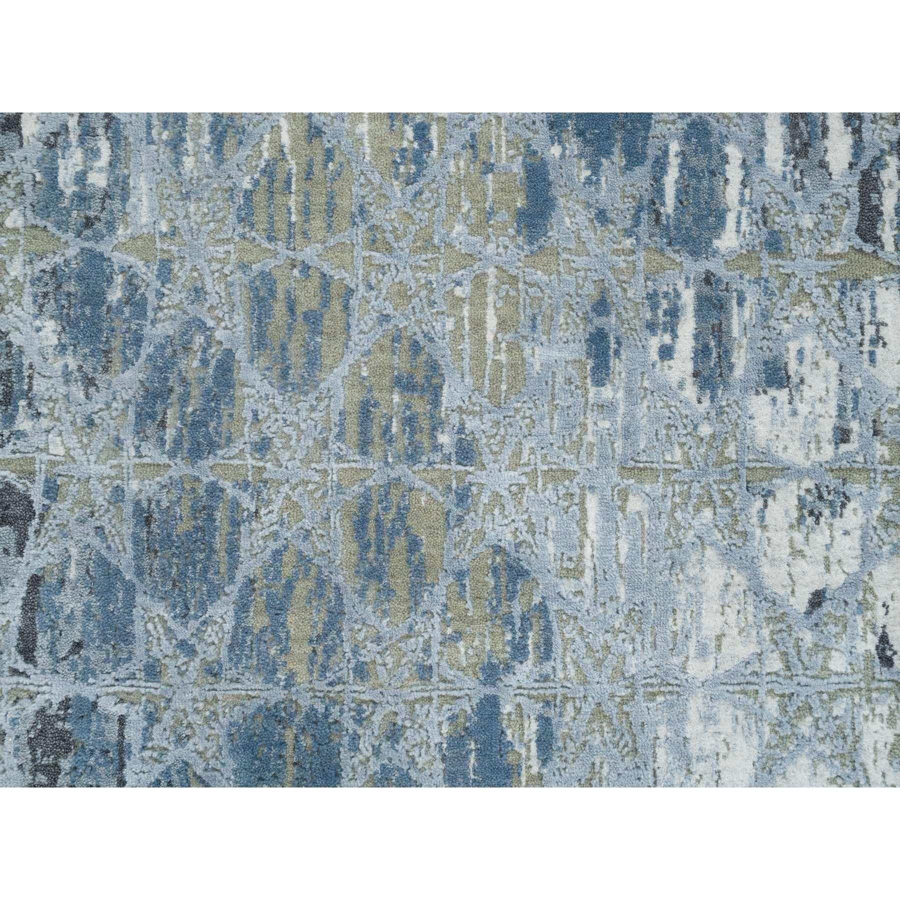 Hand-Knotted 2'6