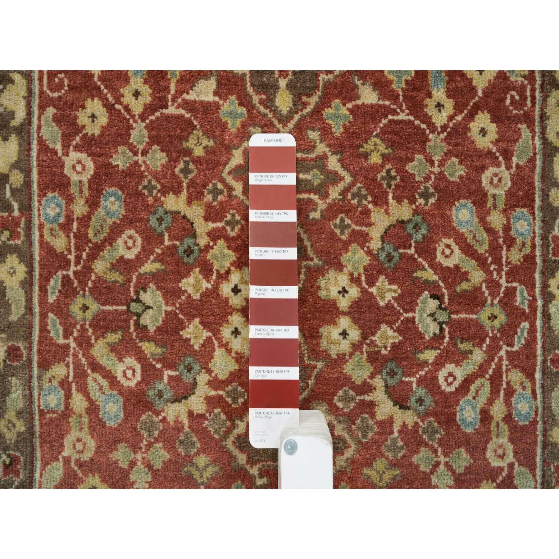 Indiano Tappeto Runner Haji Jalili Design Antico Rosso Ruggine annodato a mano interamente in lana in vendita
