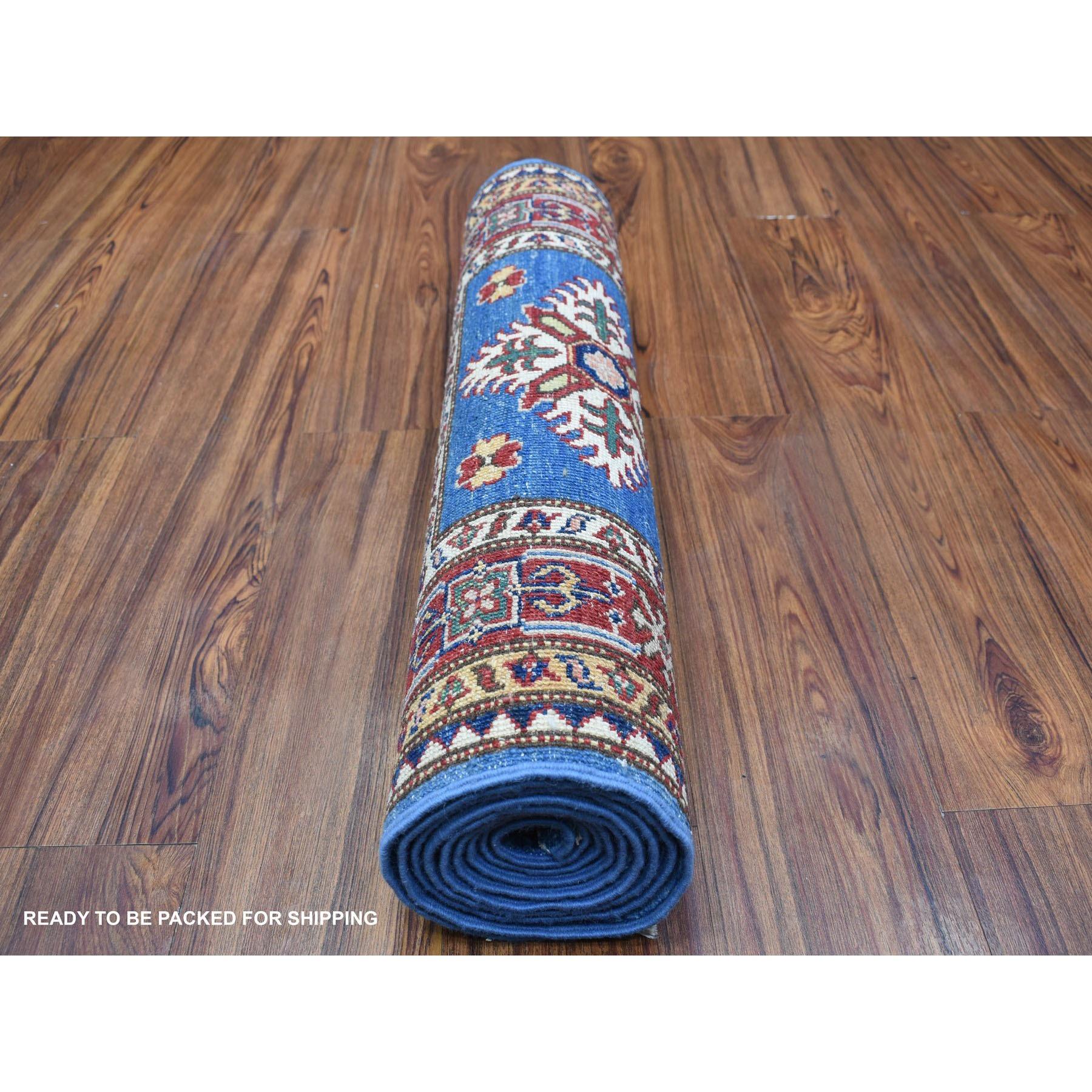 Hand-Knotted 2'6
