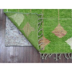 2'6"x9'1" Green Moroccan Weave Flying Kite Design Hand Knotted Wool Runner Rug
