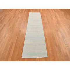 Tappeto Runner Gabbeh in Lana e Seta Annodato a Mano con Design Blue Grass 2'6 "x9'10"