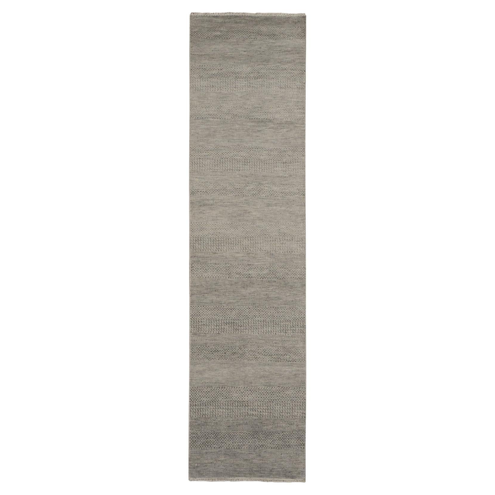 2'6"x9'10" Cloud Gray, Grass Design, Wool and Silk, Hand Knotted, Runner Rug