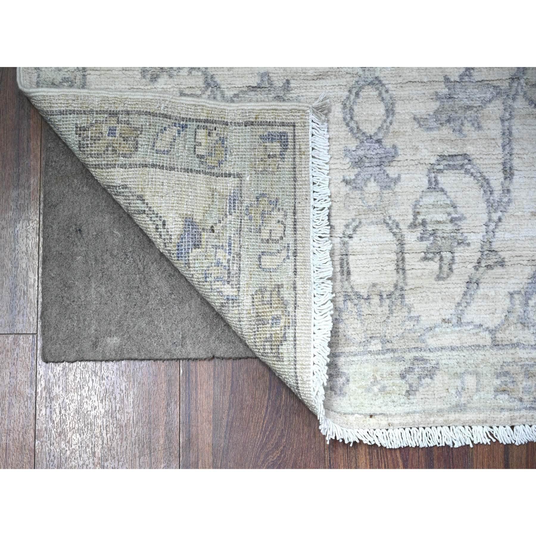 This is a truly genuine one-of-a-kind White Wash Peshawar, Hand Knotted, Pure Wool, Oriental Rug. It has been Knotted for months and months in the centuries-old weaving craftsmanship techniques by expert artisans.
Primary materials: Wool 
Latex: No