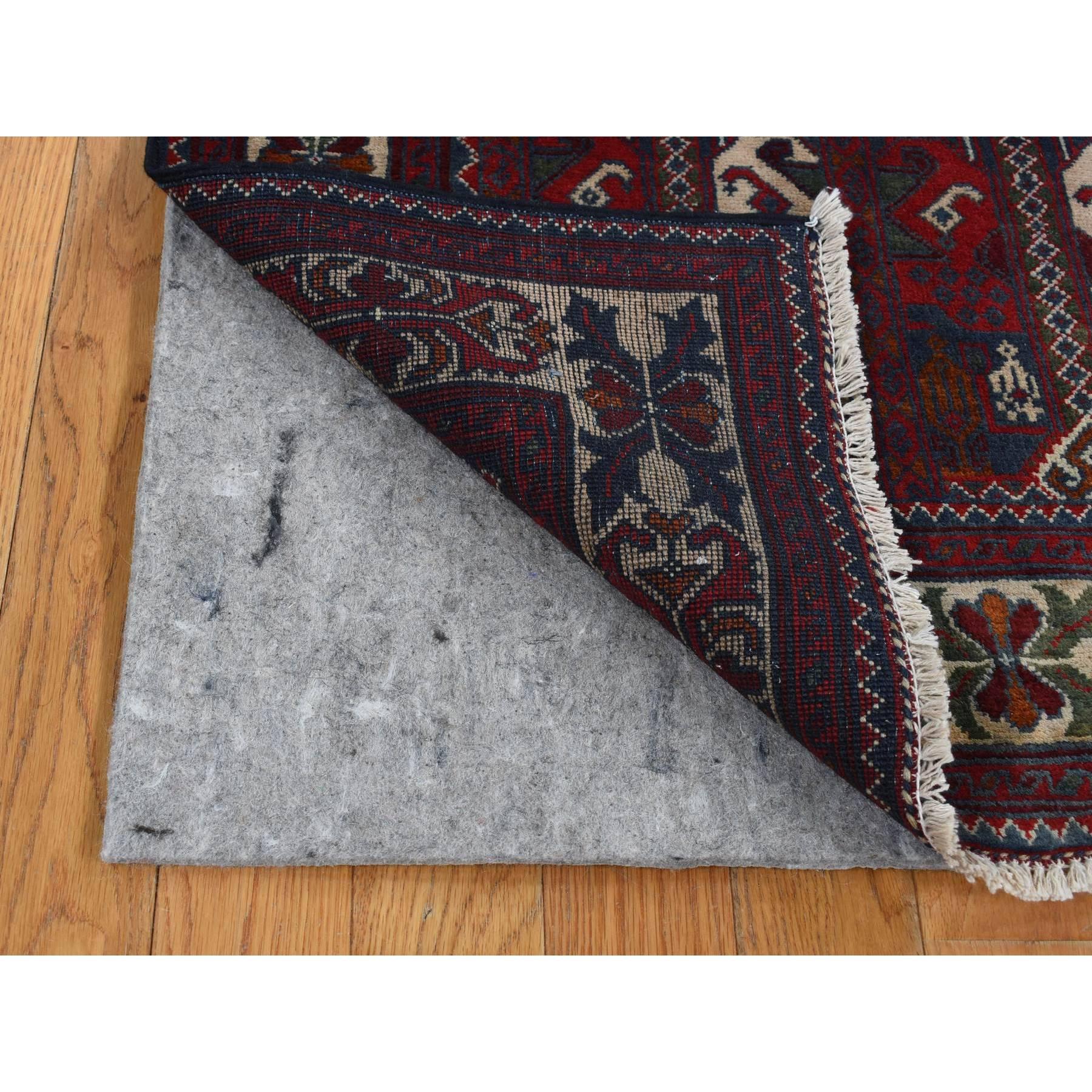 Hand-Knotted 2'6