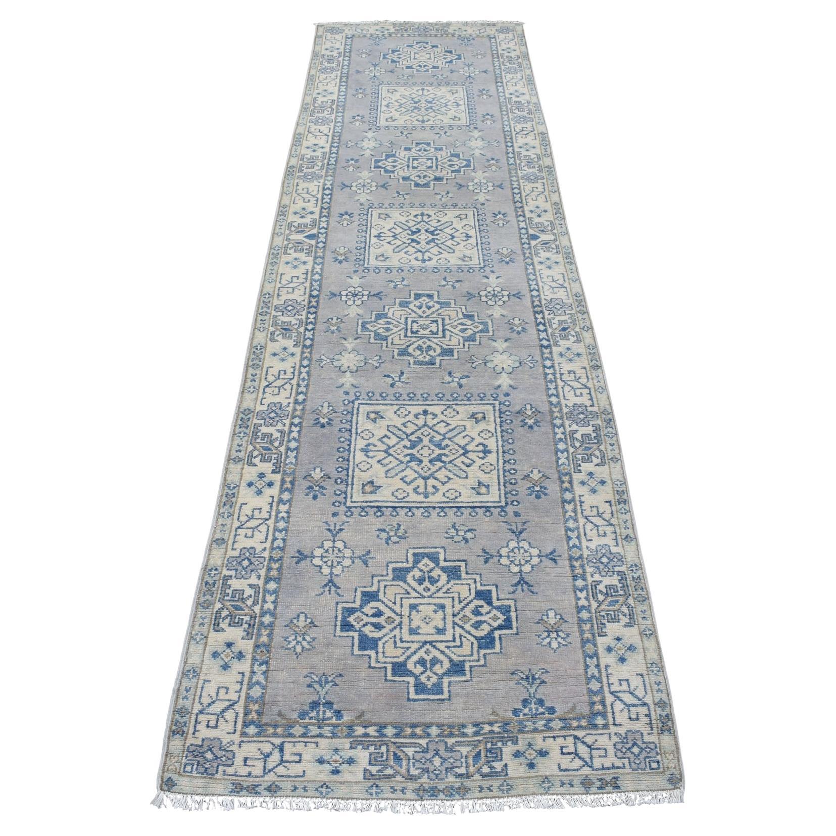 2
6 "x9
7" Grauer breiter Läufer aus natürlicher Wolle Afghan Vintage Look Kazak Hand Made Rug im Angebot