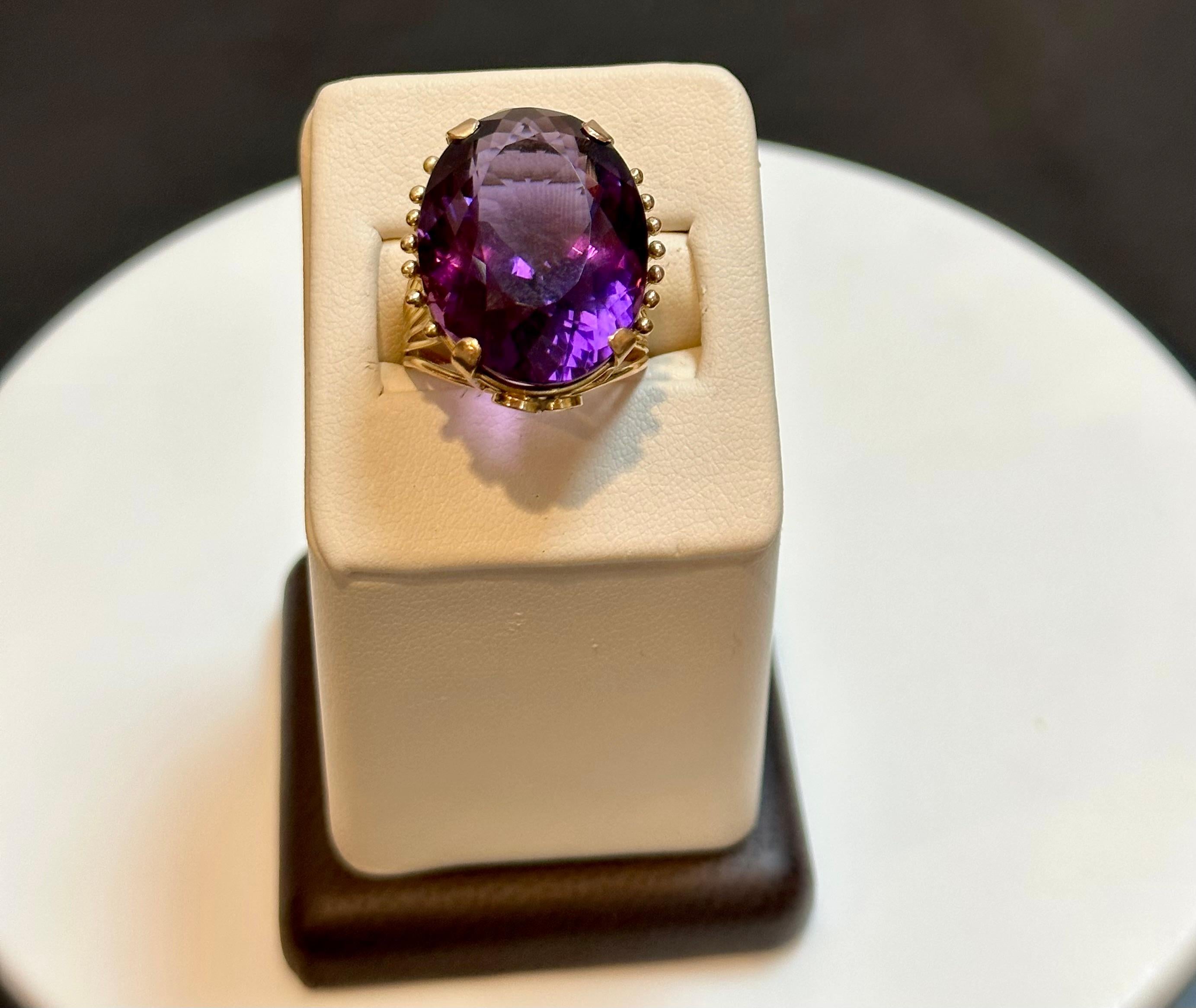 27 Carat Amethyst Cocktail Ring in 14 Karat Yellow Gold For Sale 5