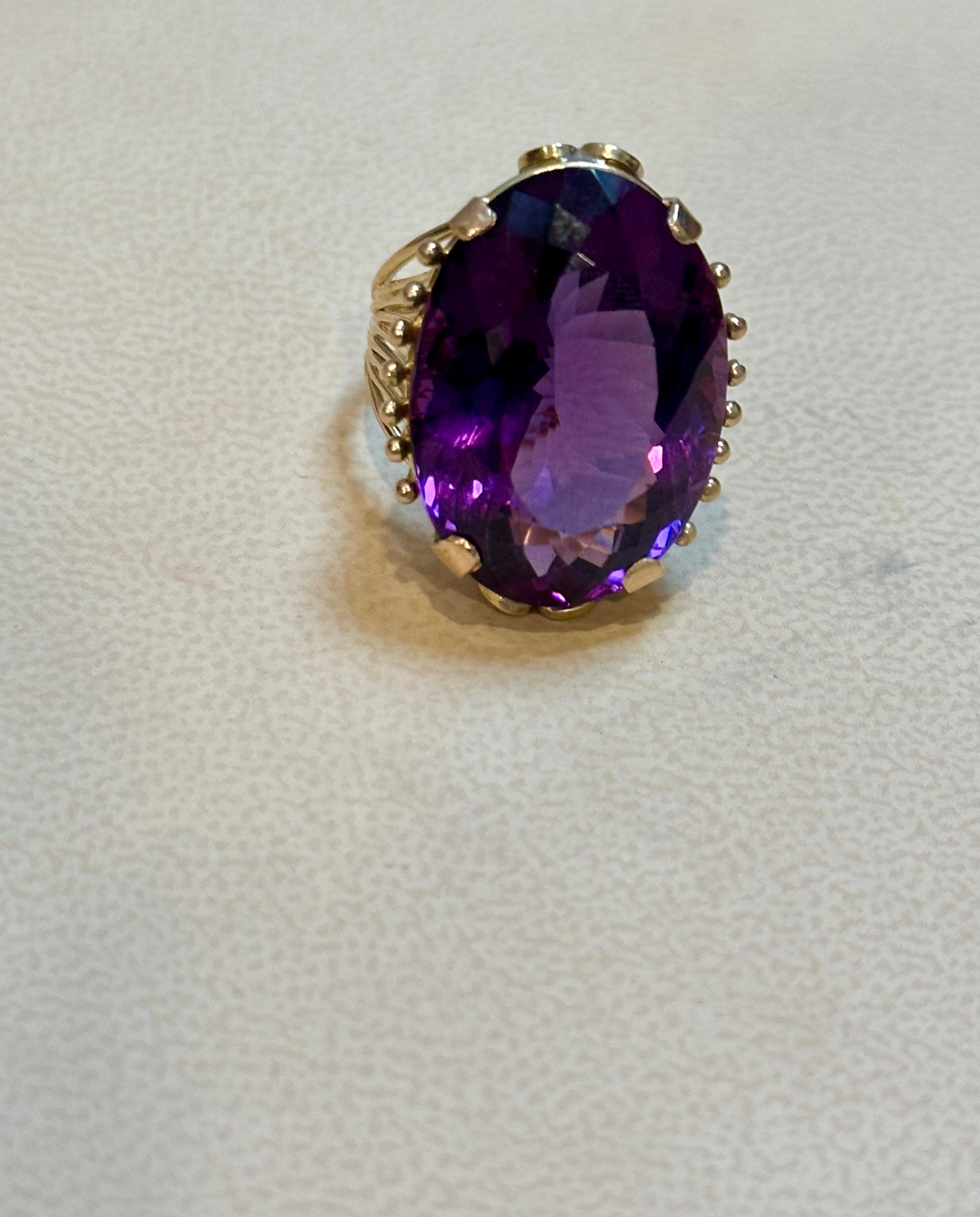27 Carat Amethyst Cocktail Ring in 14 Karat Yellow Gold For Sale 3