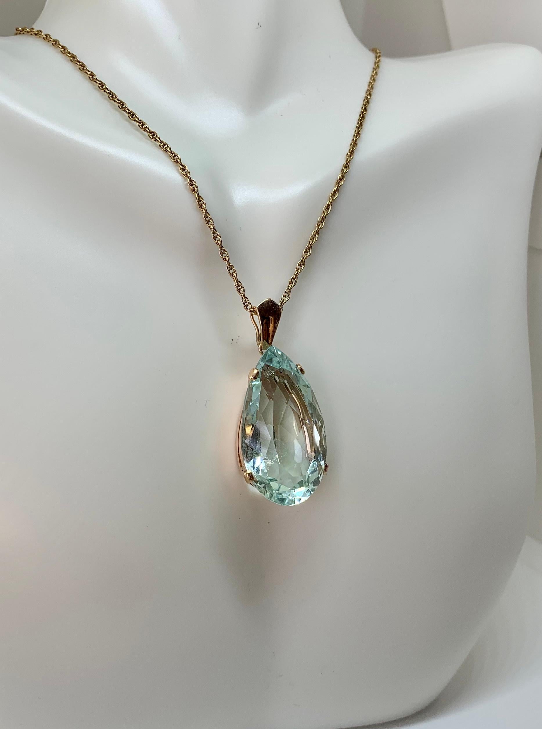 27 Carat Aquamarine Pendant Pear Shape Necklace 14 Karat Gold Antique 3