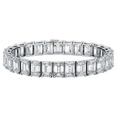 27 Carati Bracciale Tennis in Oro Bianco Taglio Smeraldo Diamanti D/F Colore