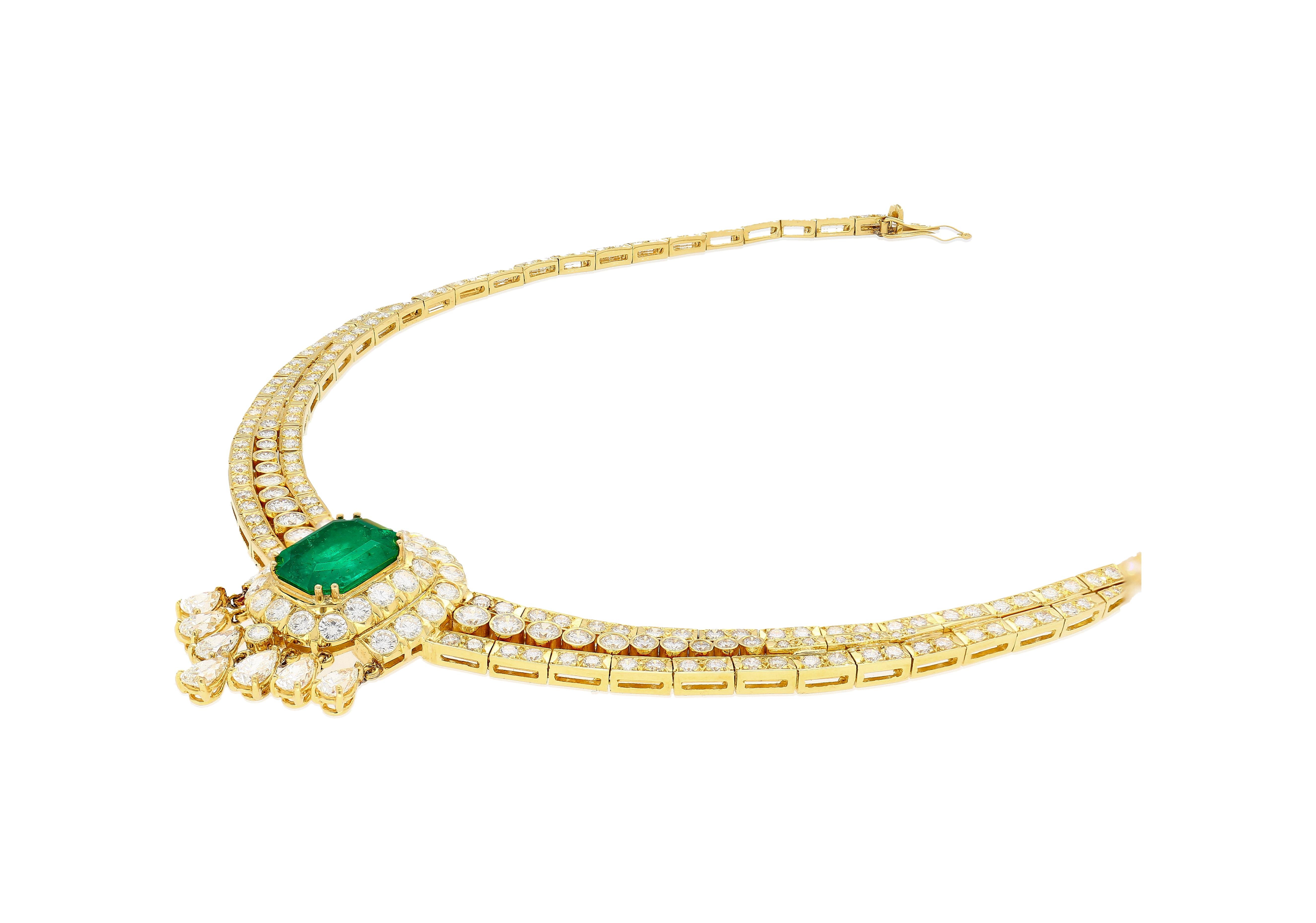 Emerald Cut 27 Carat Colombian Emerald & Diamond Chandelier Regal Choker Necklace in 18k For Sale