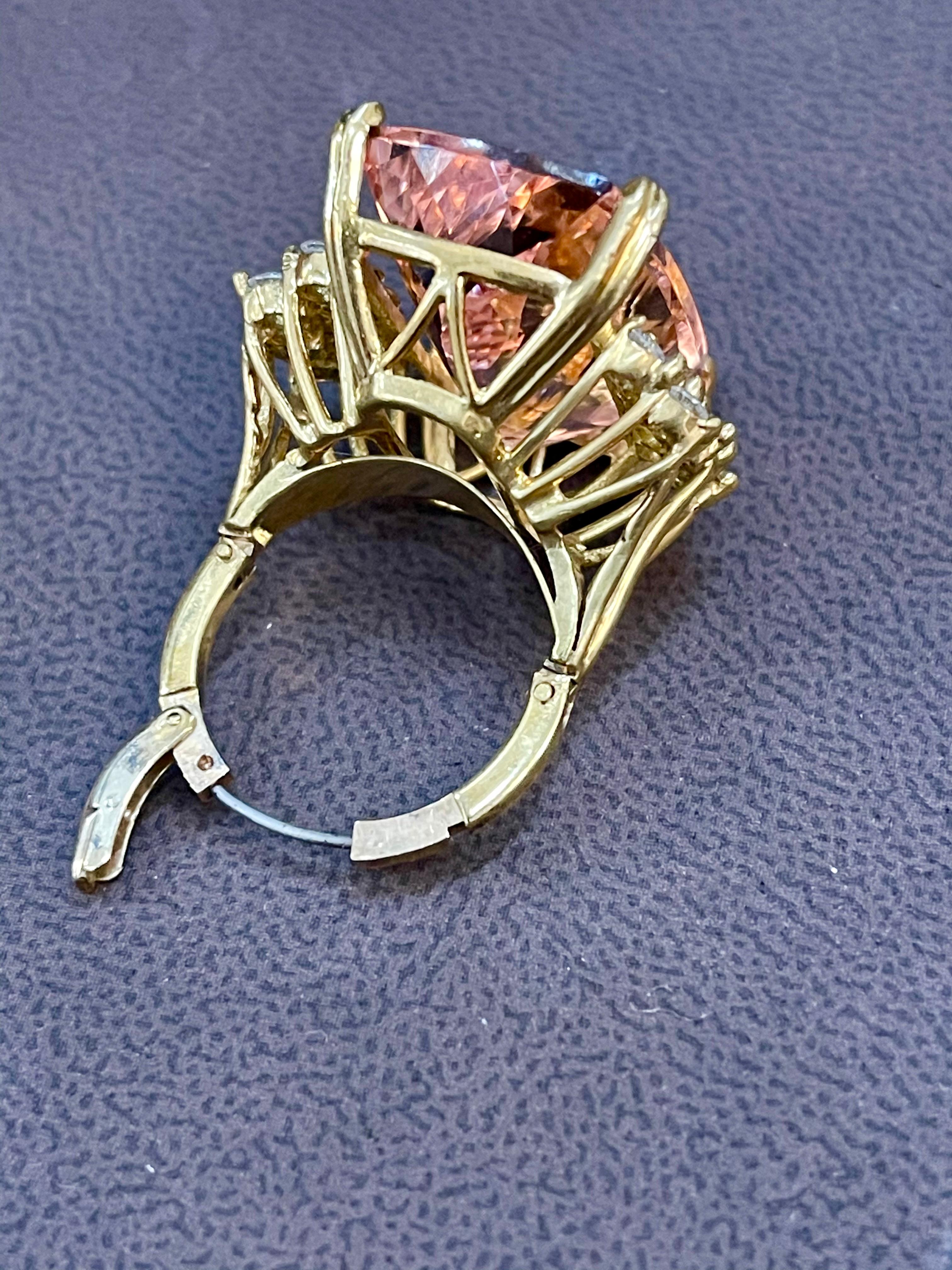 27 Carat Cushion Shape Morganite & Diamond Cocktail Ring 14 Karat Yellow Gold In Excellent Condition For Sale In New York, NY