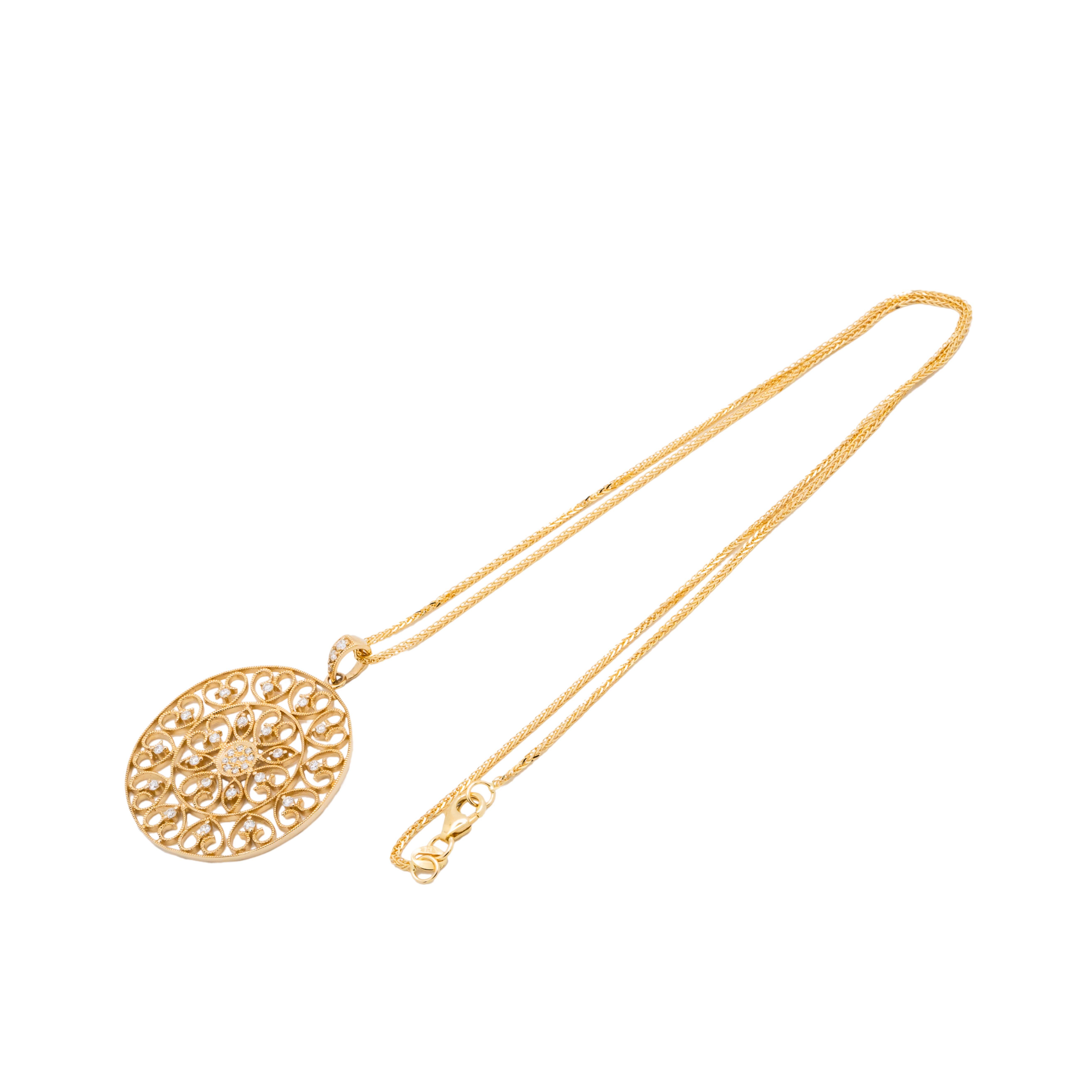 .27 Carat Diamond Yellow Gold Studded Filigree Disc Pendant Necklace In Excellent Condition For Sale In Stamford, CT