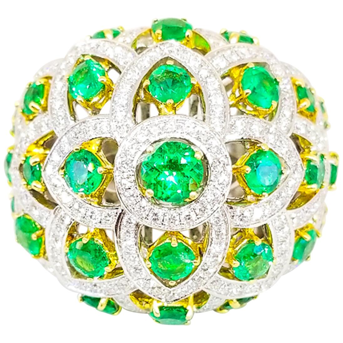 2.7 Carat Emerald and 1.8 Carat White Diamond Lotus Flower Bombe Ring 18 Karat