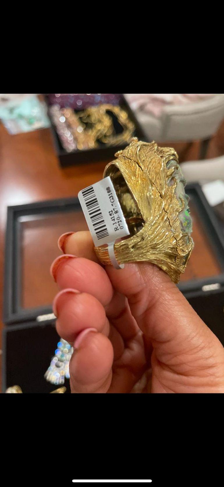 Pendentif bague avec opale d'émeraude et diamant de 27 carats, rare opale de Andamoka sculptée en vente 1