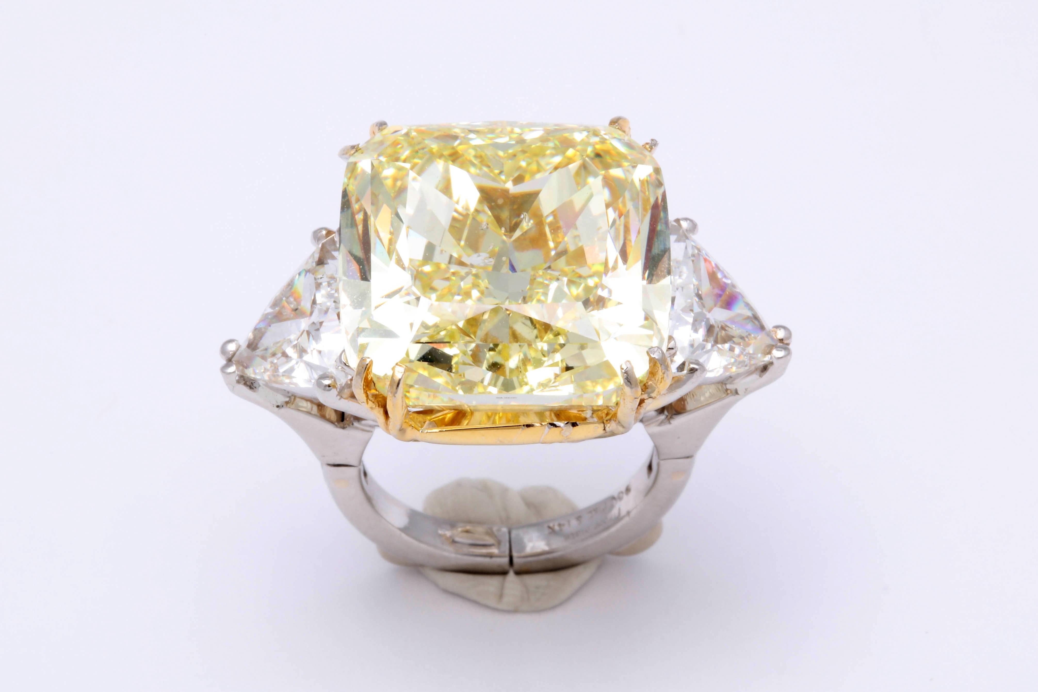 Exquisite Fancy Light Yellow Diamond Ring 4.40 Ct Sieraden Ringen Bruiloft & Verloving Verlovingsringen 5.03 Ct TW Cushion Shape GIA Certified 2215461851 Elegant Dainty Jewelry Gift For Women 