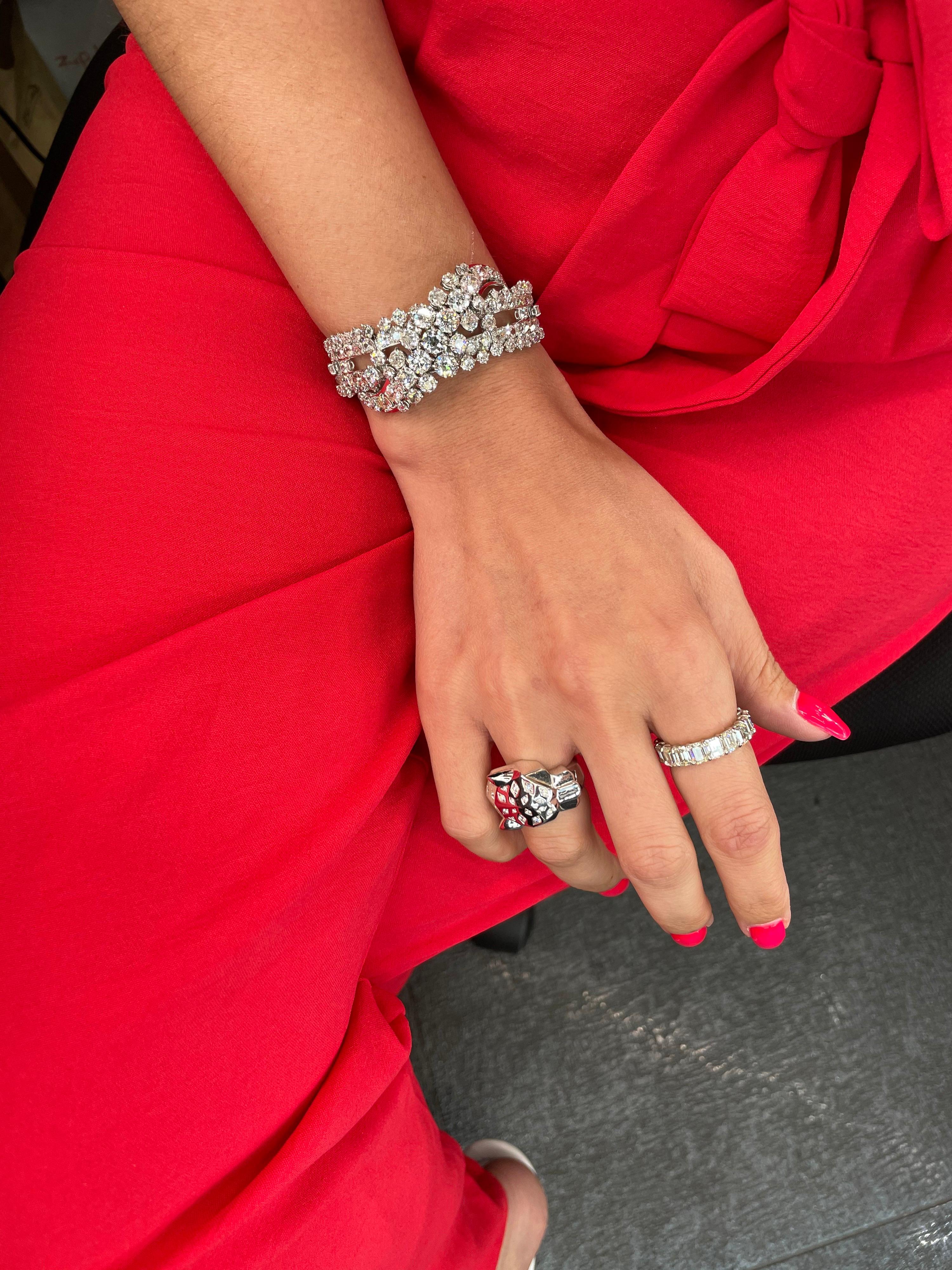 27 Carat Old Mine Cut Diamond Platinum Bangle Bracelet For Sale 2