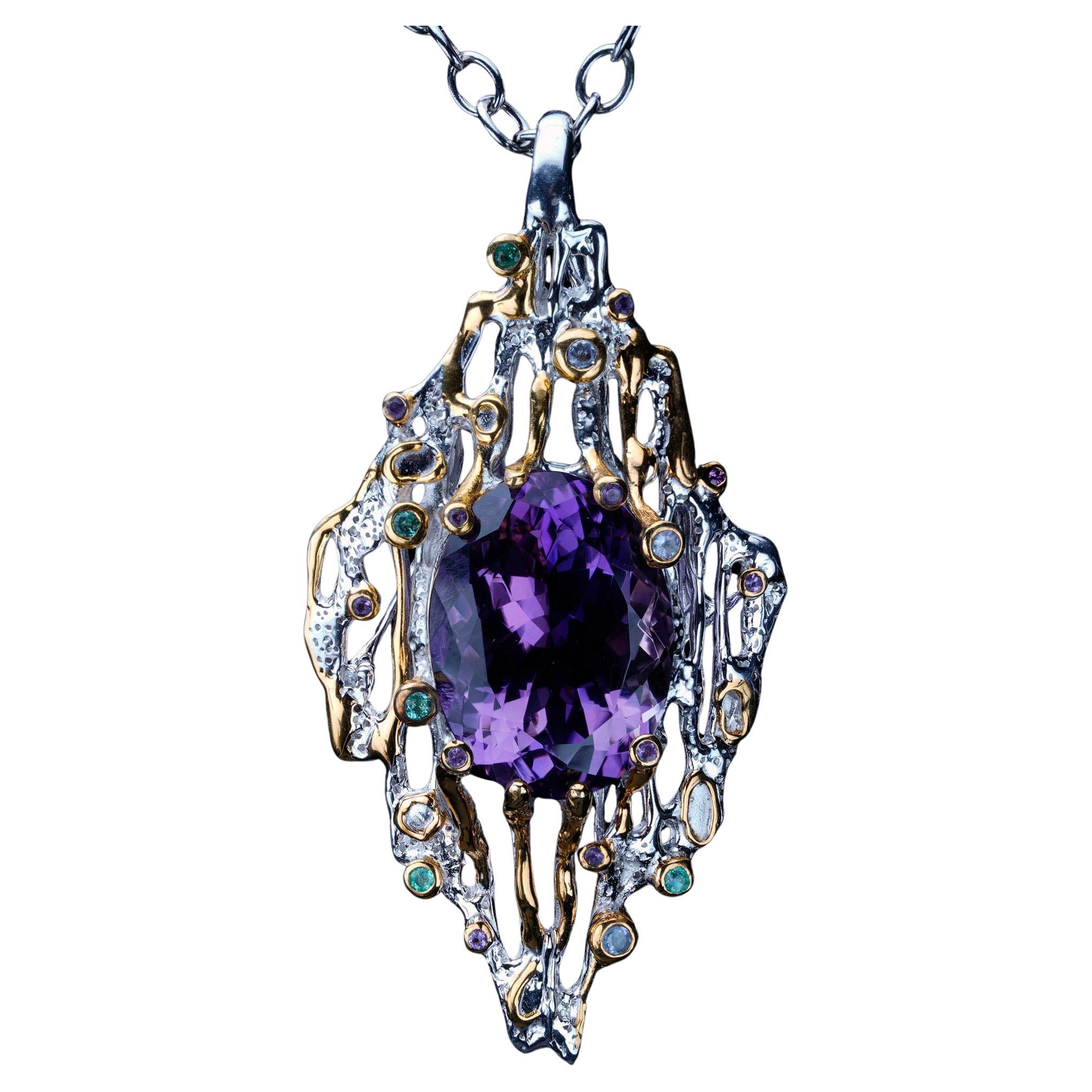 Pendentif 27 carats en améthyste ovale et pierres précieuses // argent sterling et or 14K en vente