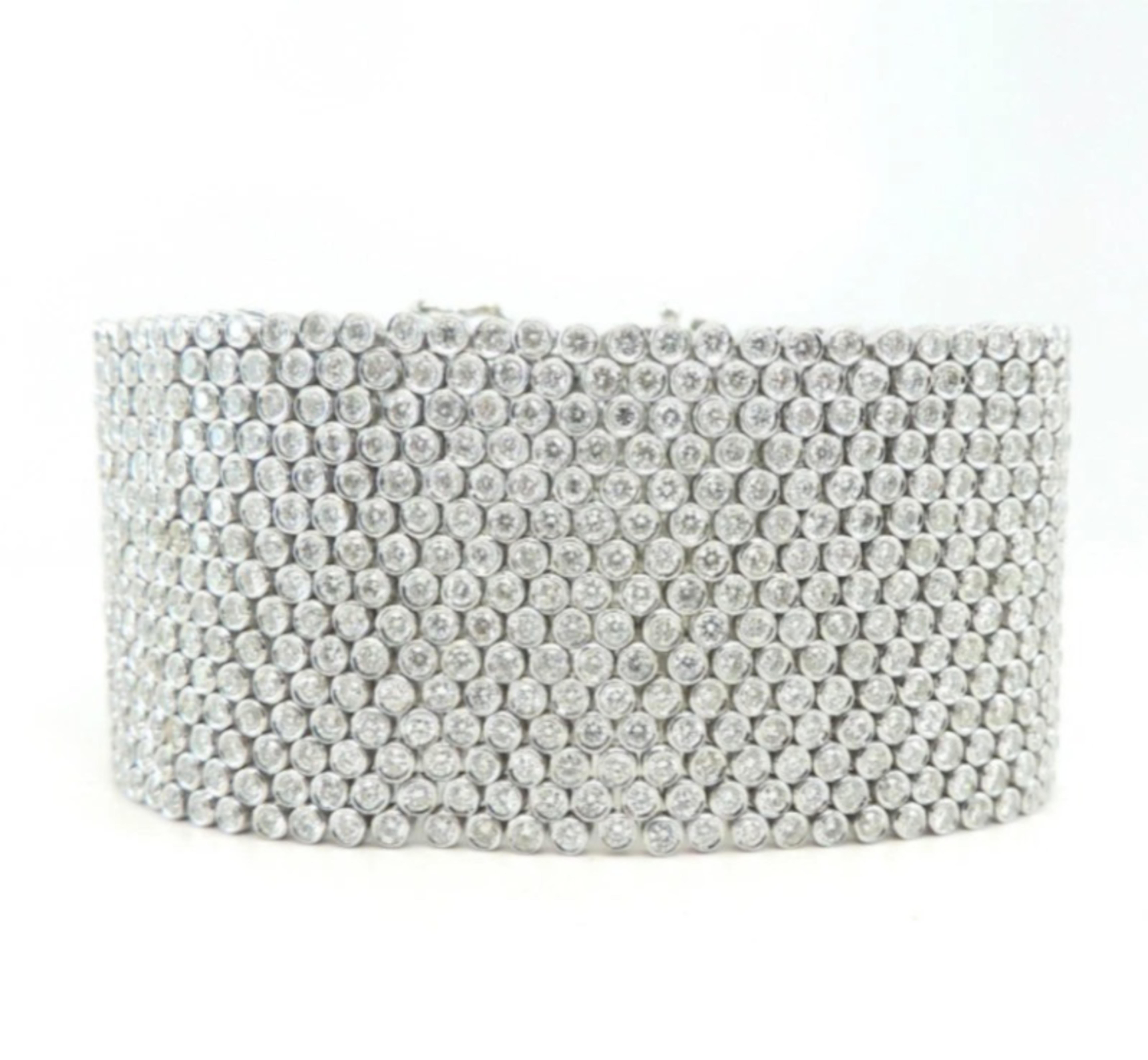 da uomo o donna Bracciale con castone di diamanti rotondi da 27 carati 18k in vendita