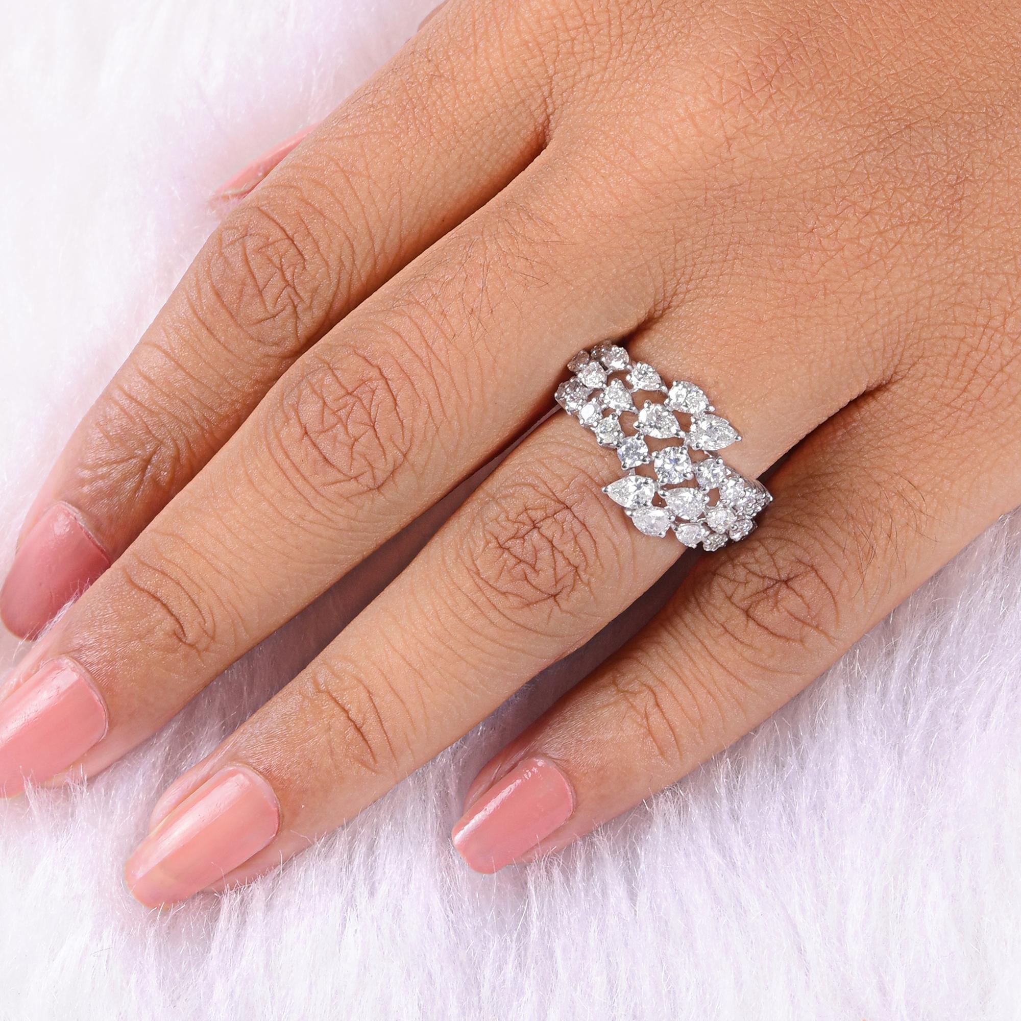 Modern 2.7 Carat SI/H Pear Round Brilliant Cut Diamond Ring 14 Karat White Gold Jewelry For Sale
