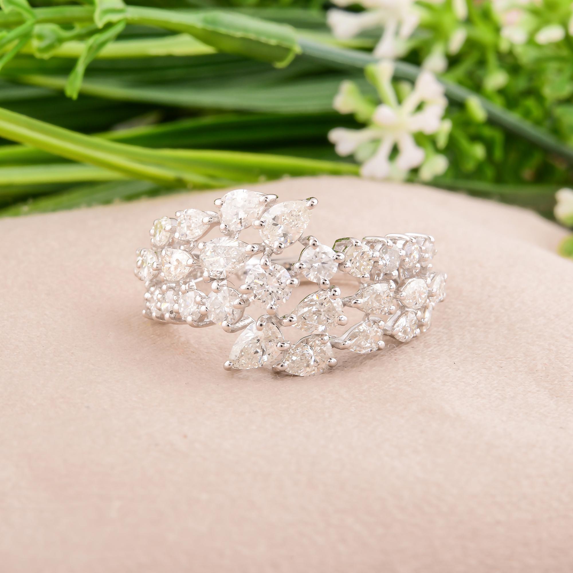 Pear Cut 2.7 Carat SI/H Pear Round Brilliant Cut Diamond Ring 14 Karat White Gold Jewelry For Sale