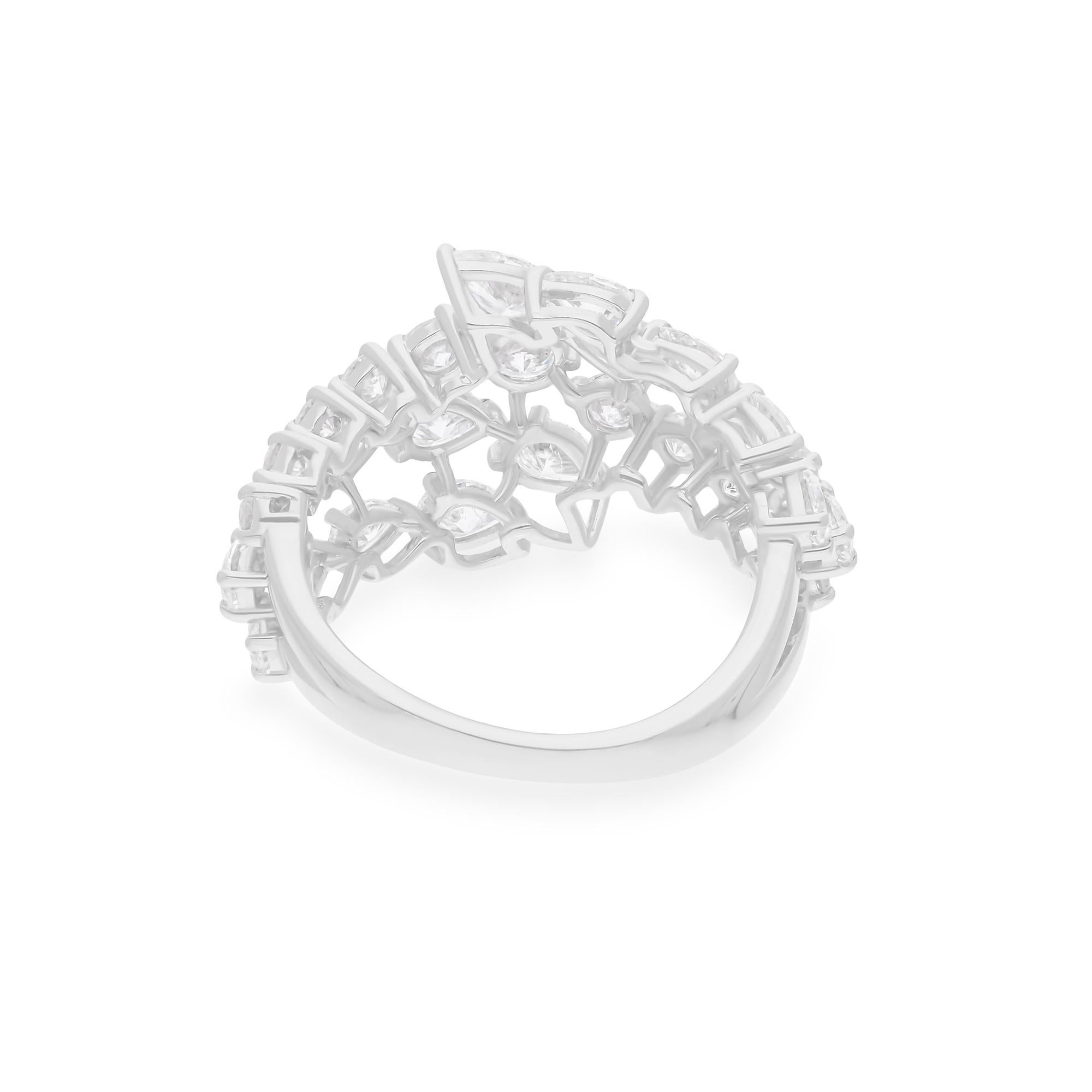 2.7 Carat SI/H Pear Round Brilliant Cut Diamond Ring 14 Karat White Gold Jewelry In New Condition For Sale In Diera, Dubai