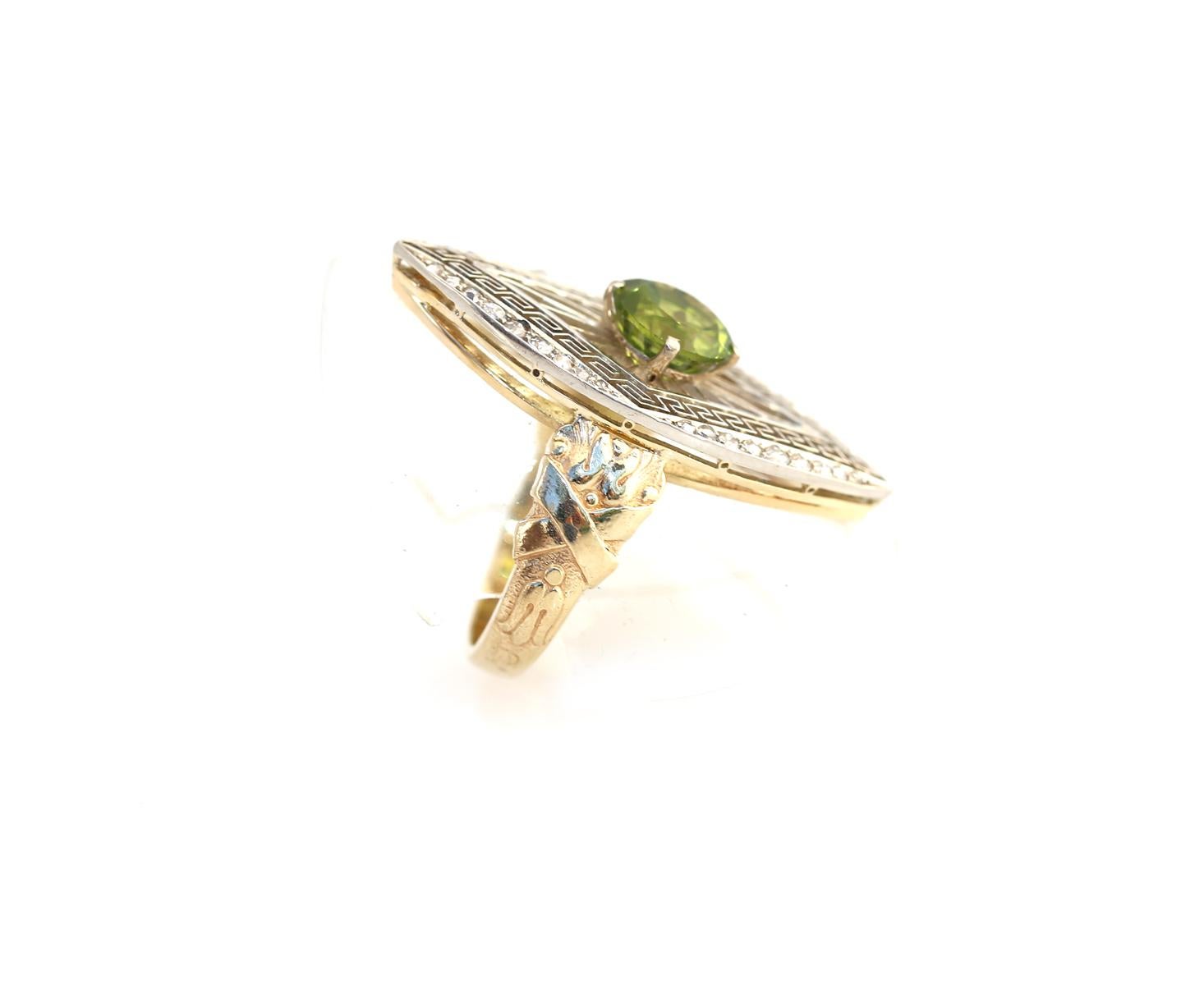 Round Cut 2.7 Ct Peridot Platinum Yellow Gold European Ring Boxed, 1900 For Sale