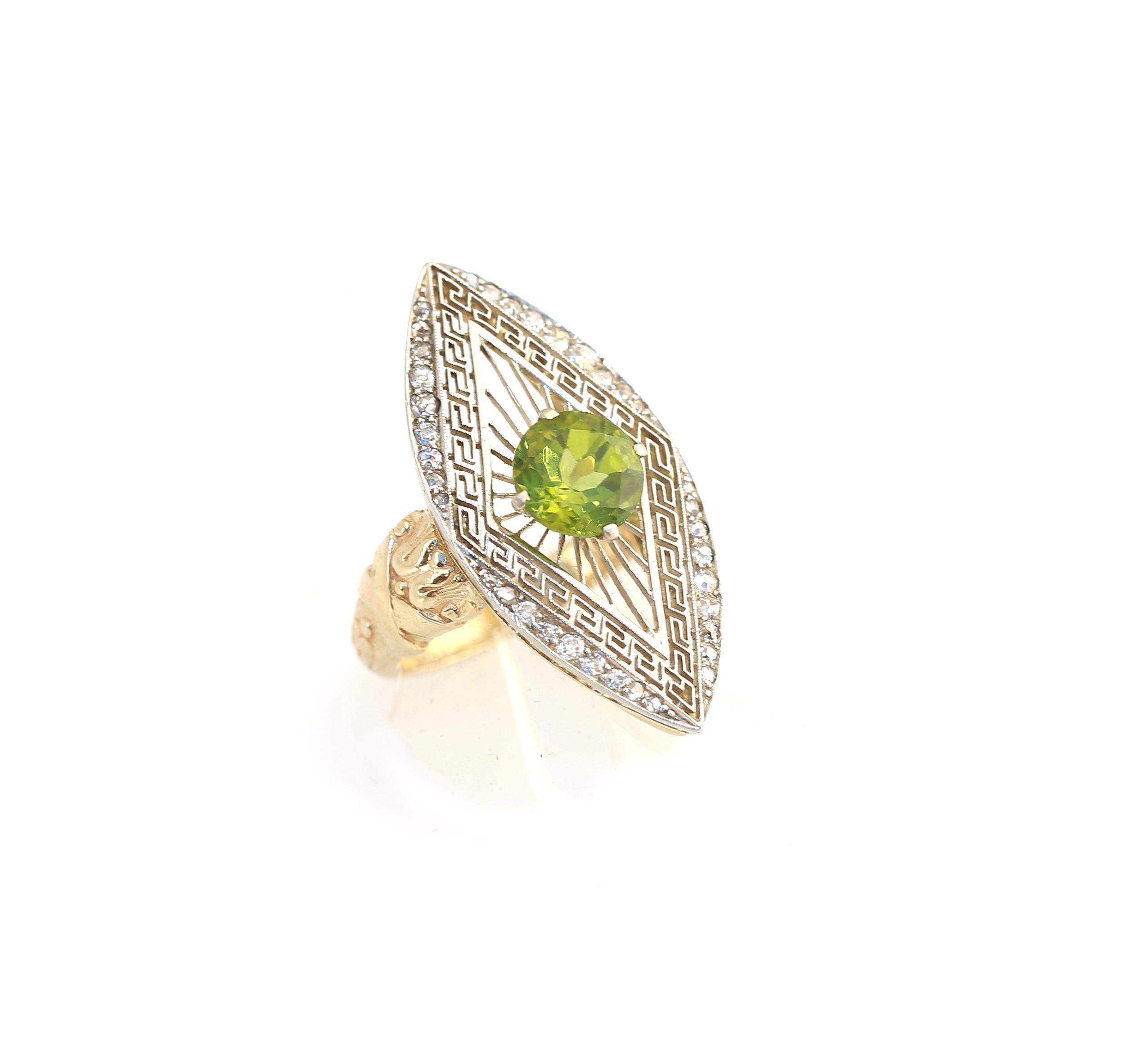 2.7 Ct Peridot Platinum Yellow Gold European Ring Boxed, 1900 In Good Condition For Sale In Herzelia, Tel Aviv