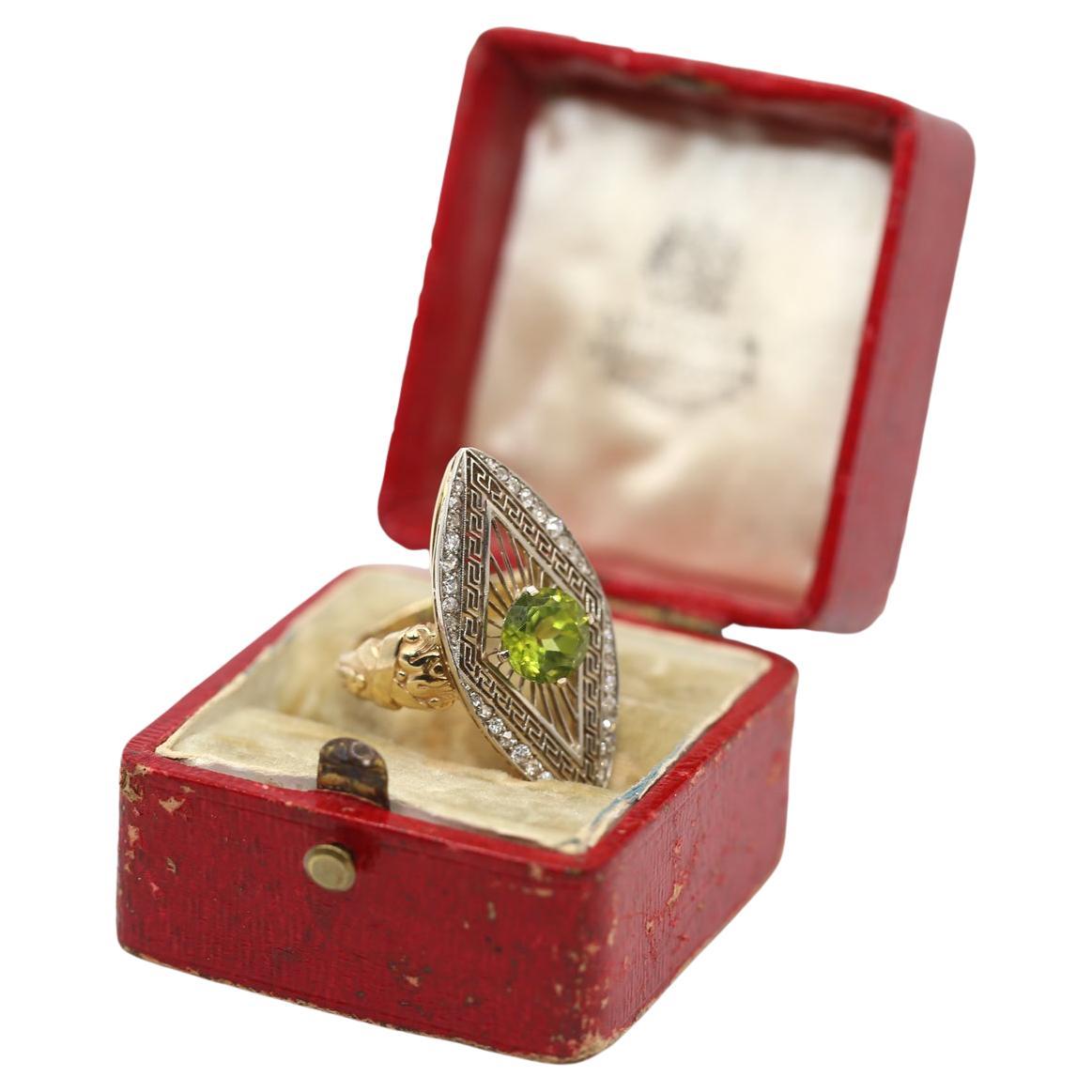 2.7 Ct Peridot Platinum Yellow Gold European Ring Boxed, 1900 For Sale
