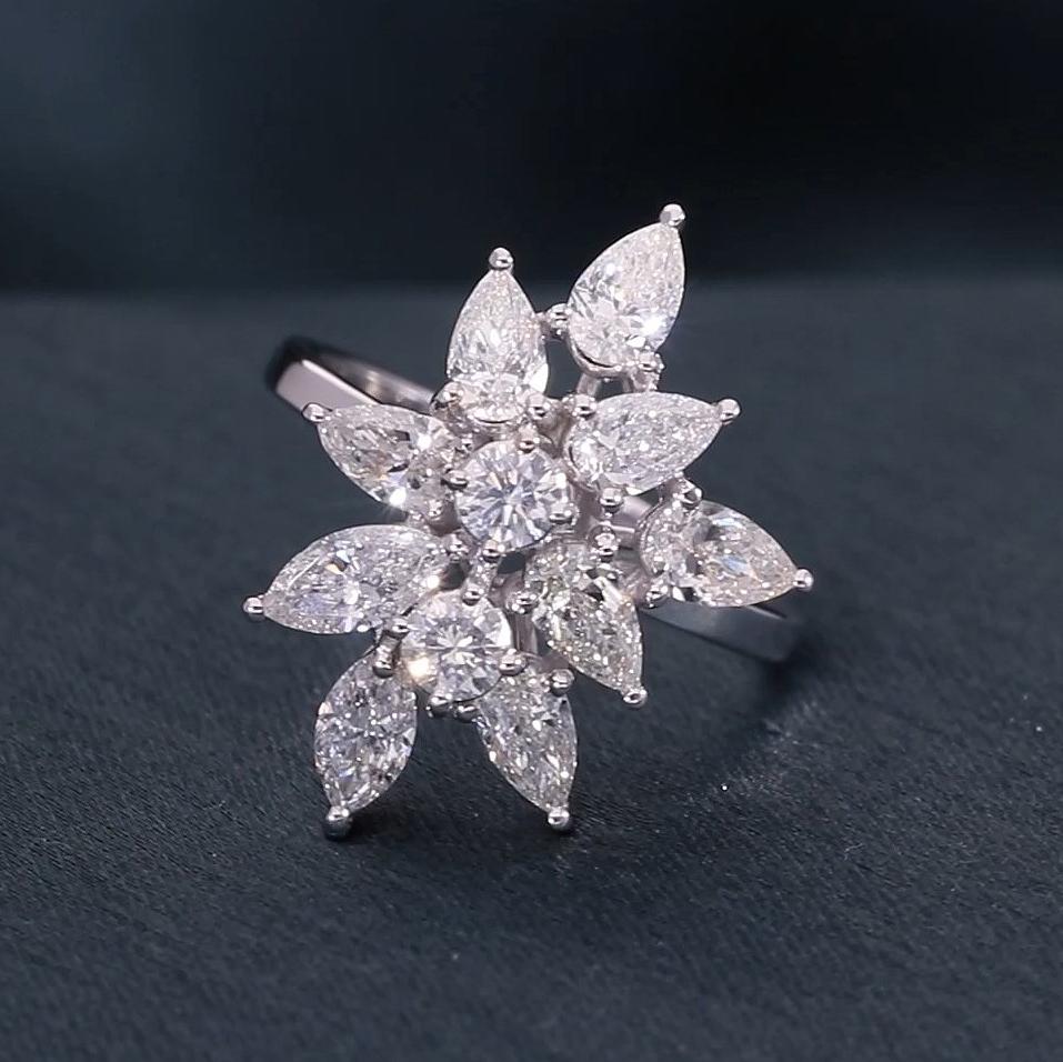 Im Angebot: 2.7 Ct SI/H Natürlicher Multi Shape Diamond Cluster Anniversary Ring 14k Weißgold () 7