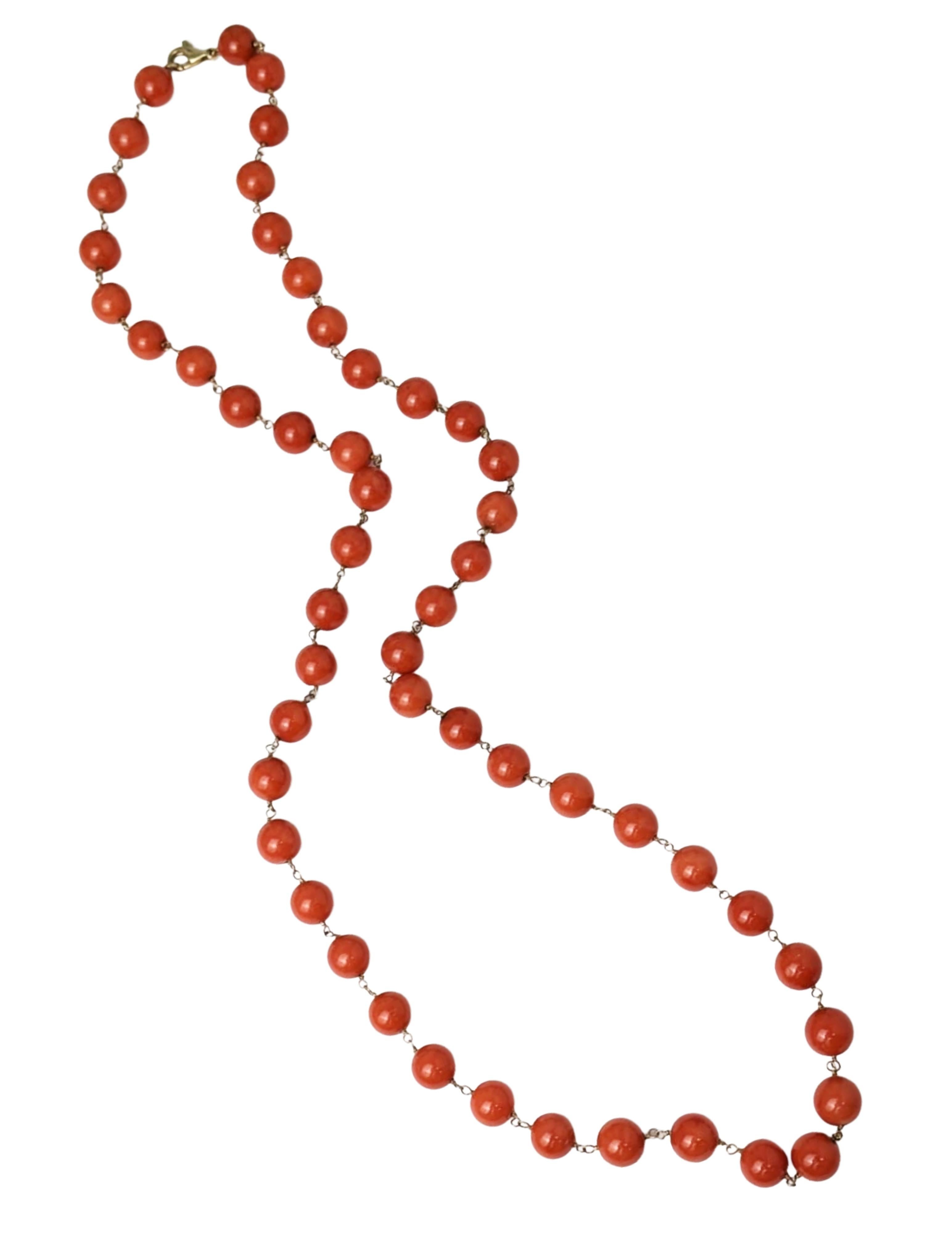 Collana di perle di corallo rosso da 27