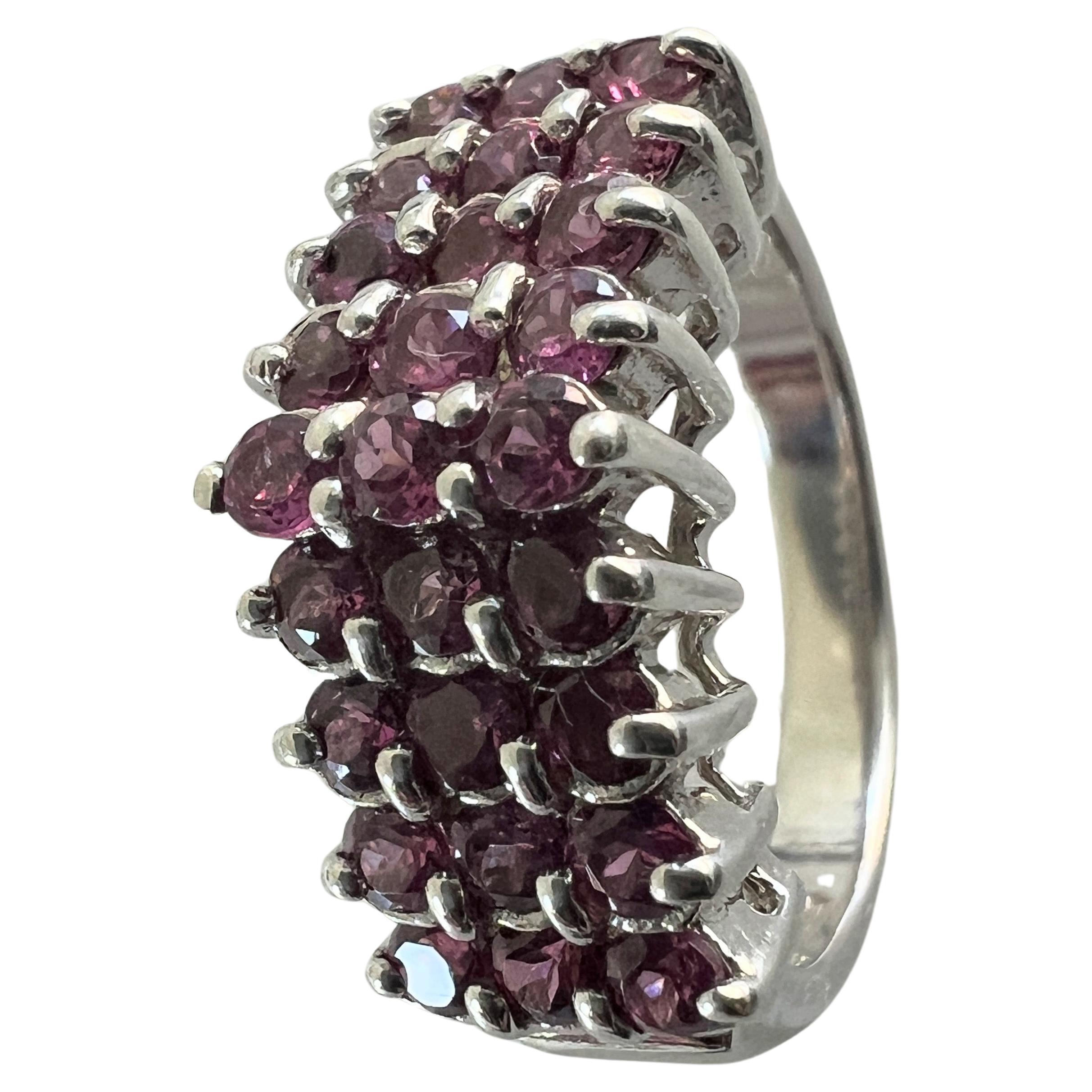 EGL Certified 27 Round Natural Pyrope-Almandine Garnet Signet Ring  In New Condition For Sale In Sheridan, WY