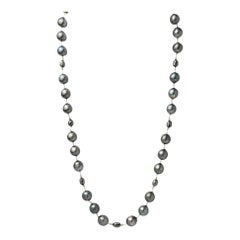 Collier de 27" en or jaune 14K avec perles de Tahiti et diamants noirs naturels (30.00ct)