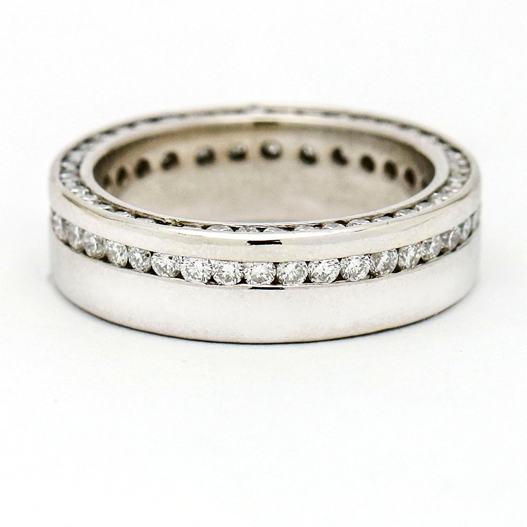 2.70 Carat 14 Karat White Gold Diamond Eternity Band Ring In Good Condition For Sale In Fort Lauderdale, FL