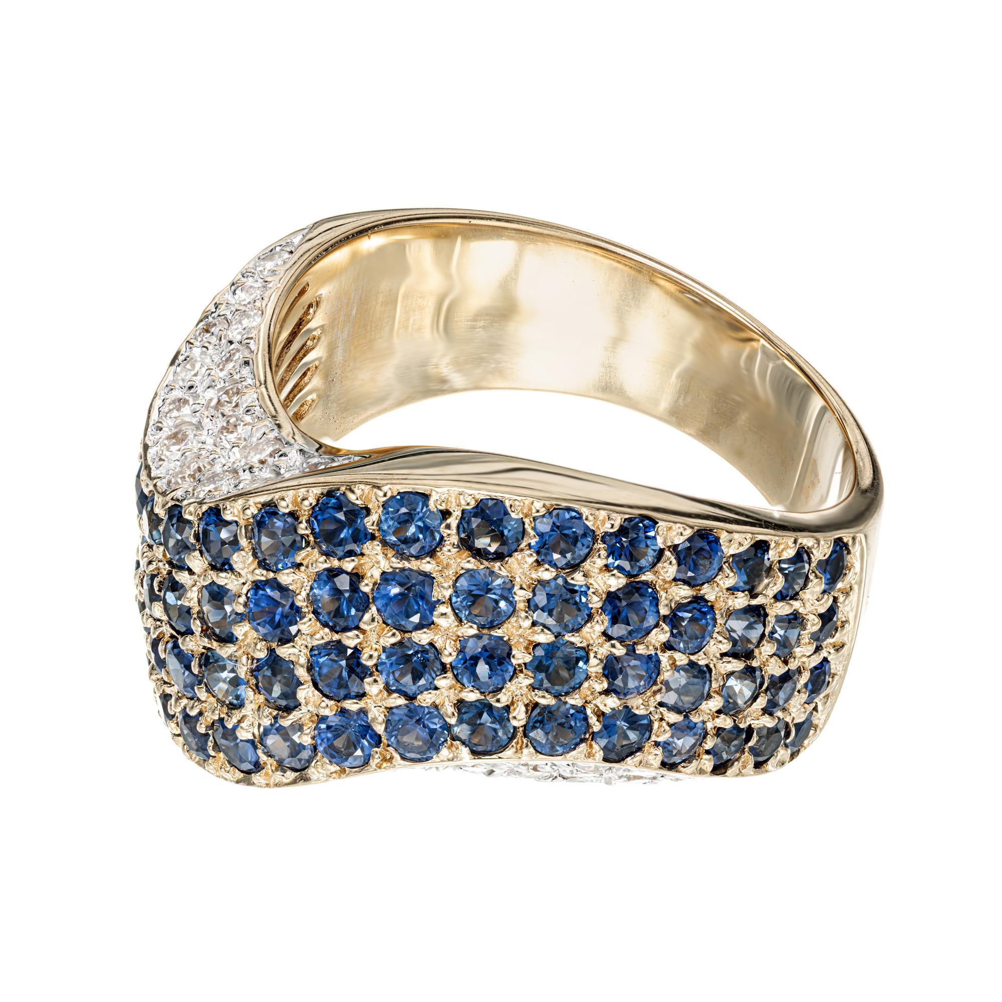 Round Cut 2.70 Carat Blue Sapphire Diamond Gold Domed Swirl Band Ring For Sale