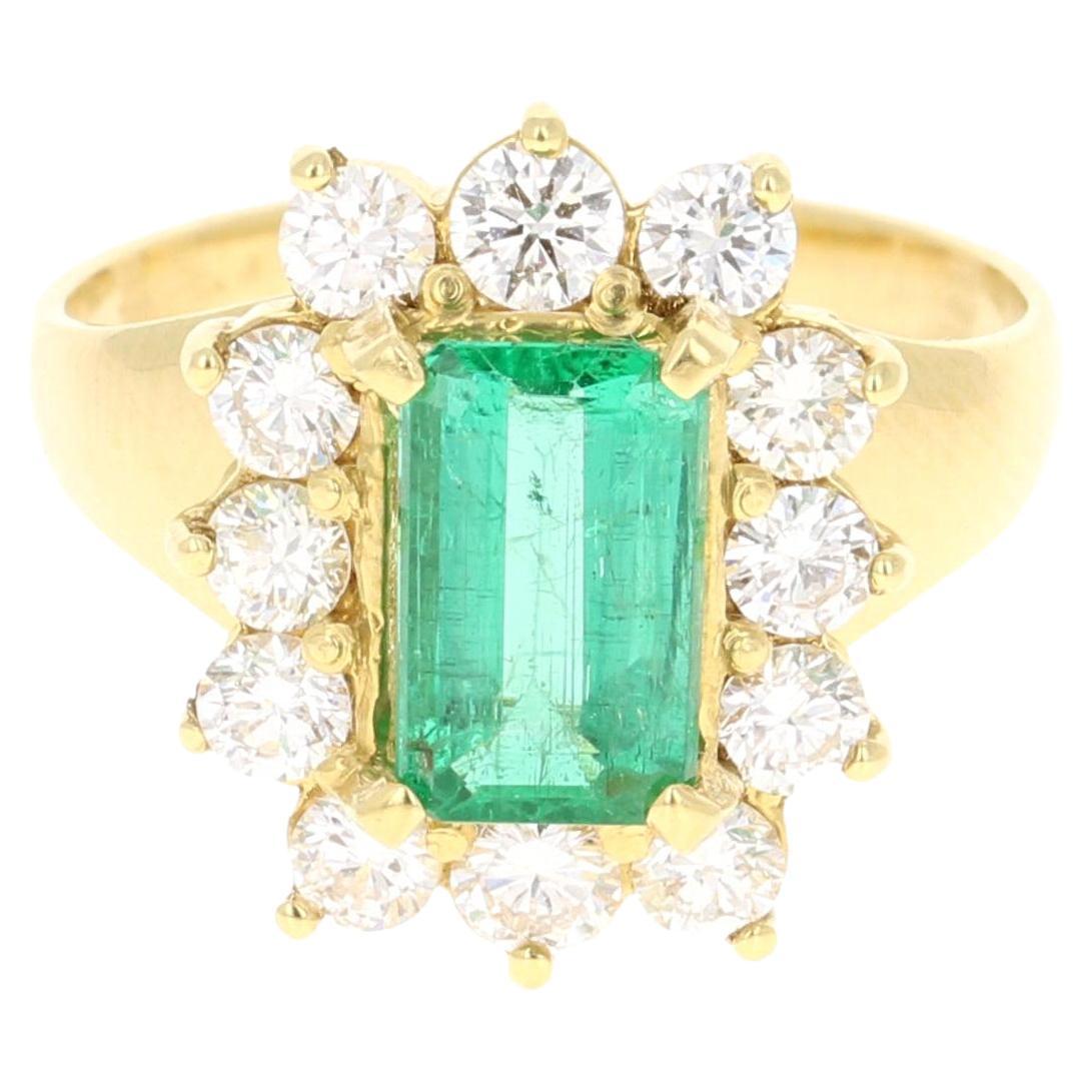 2.70 Carat Emerald Diamond 18 Karat Yellow Gold Ring For Sale