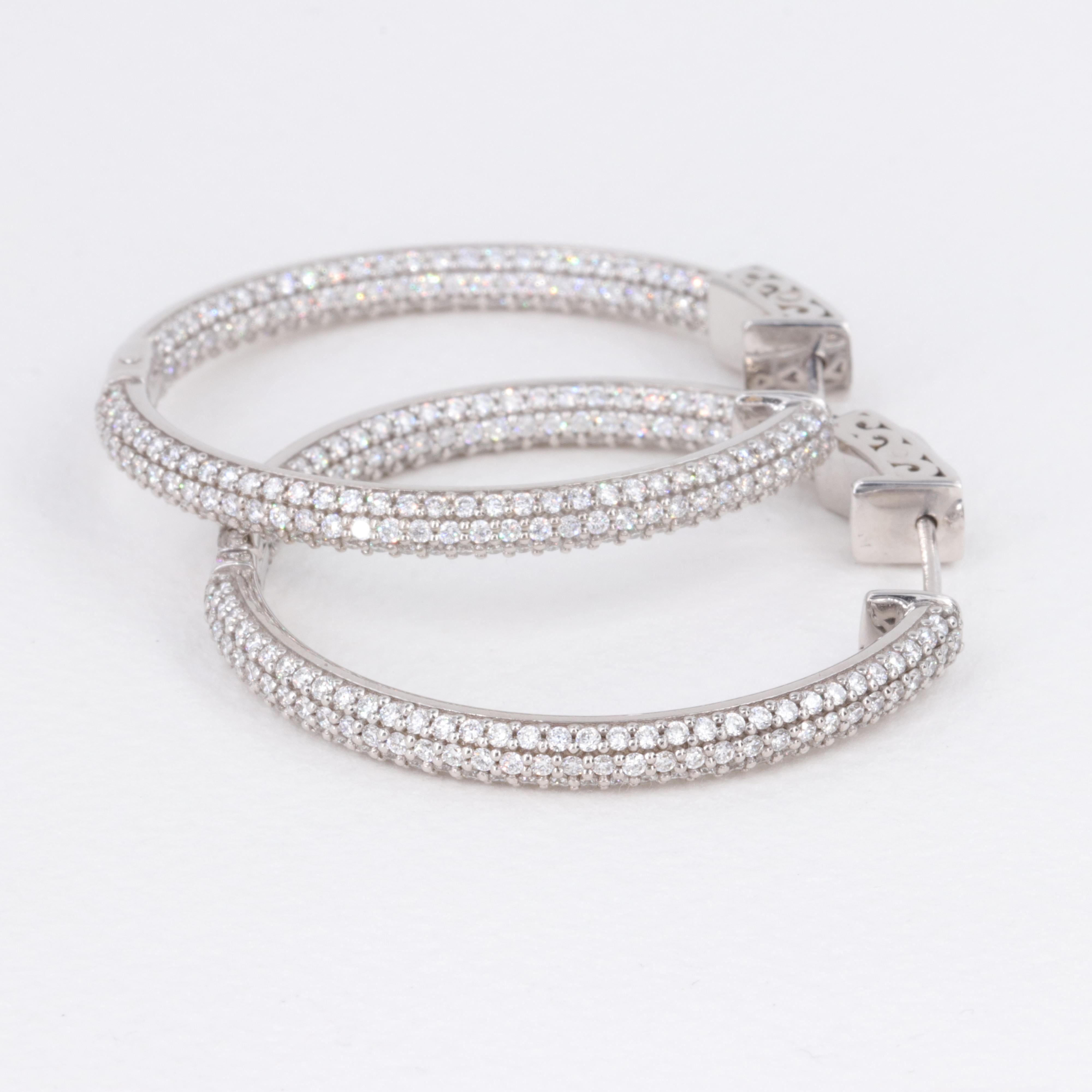 2,70 Karat Diamant-Ohrringe mit Innenseite und Außenseite 1,5 Zoll Durchmesser für Damen oder Herren im Angebot