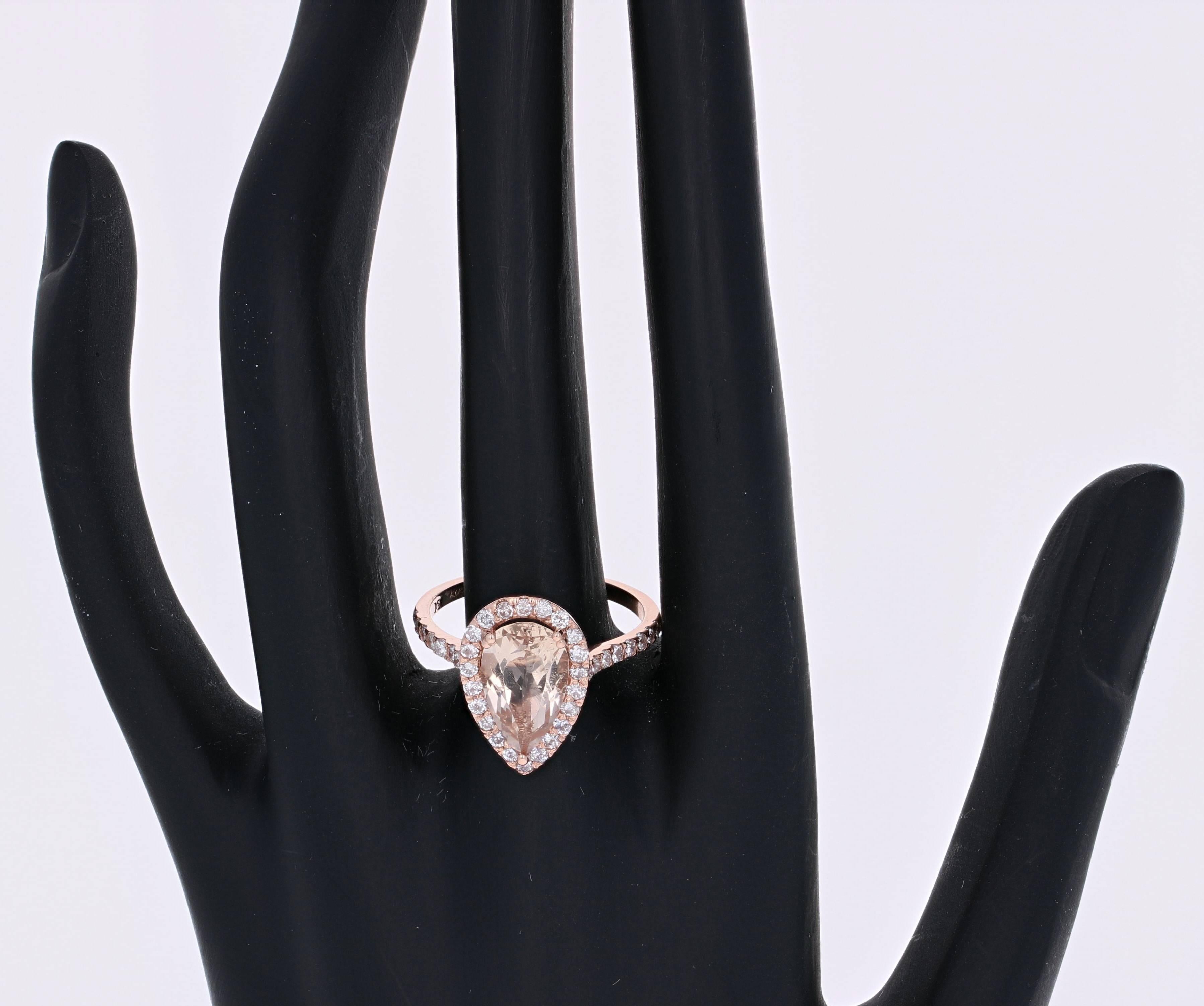 2.70 Carat Morganite and Diamond 14 Karat Rose Gold Engagement Ring In New Condition For Sale In Los Angeles, CA