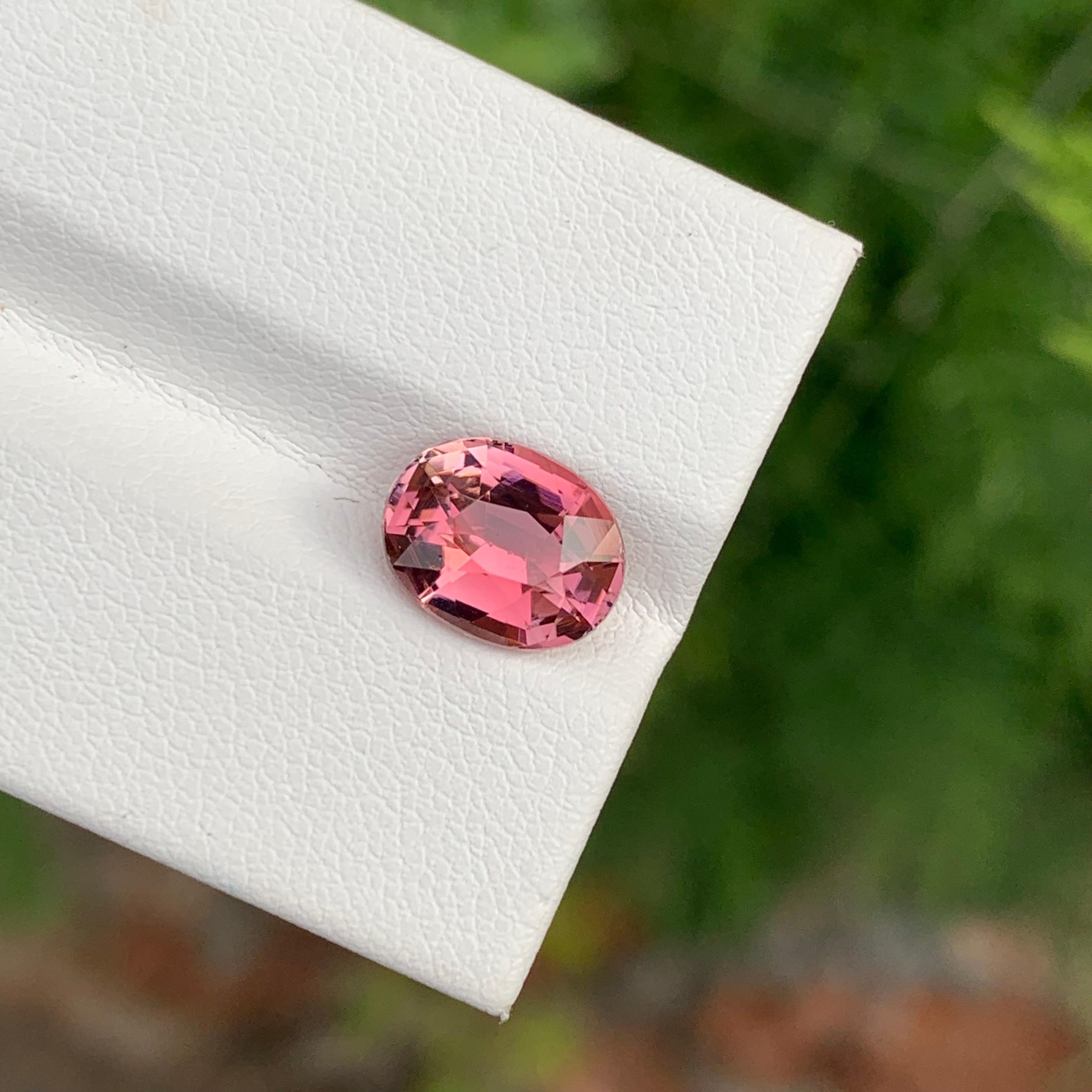 Loose Hot Pink Tourmaline

Weight: 2.70 Carats
Dimension: 10 x 7.8 x 5.5 Mm 
Colour: Hot Pink 
Origin: Afghanistan
Certificate: On Demand
Treatment: Non
Shape: Oval 


Tourmaline is a captivating gemstone known for its remarkable variety of colors,
