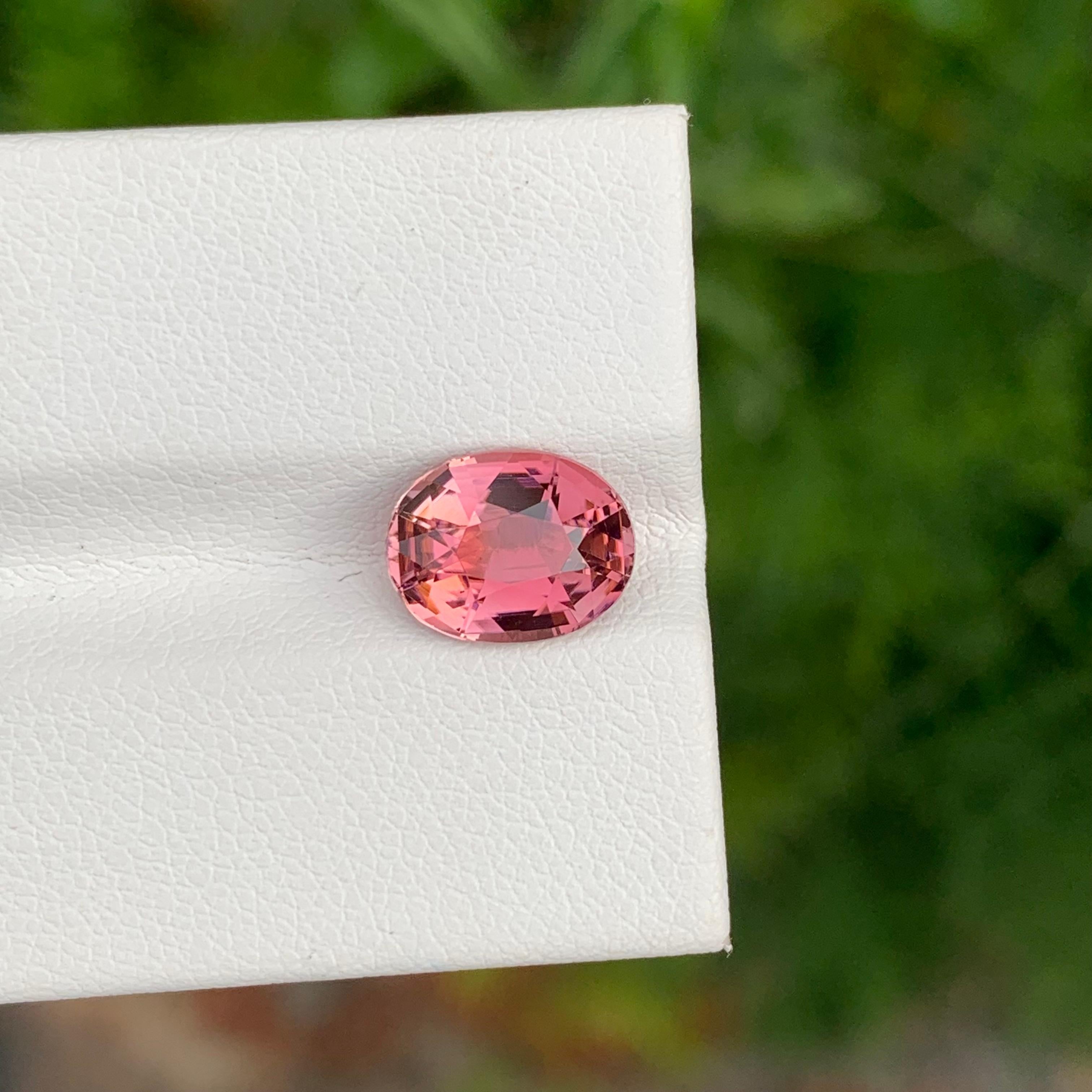 2.70 Carat Natural Hot Pink Loose Tourmaline Oval Shape Gem For Wedding Ring For Sale 1