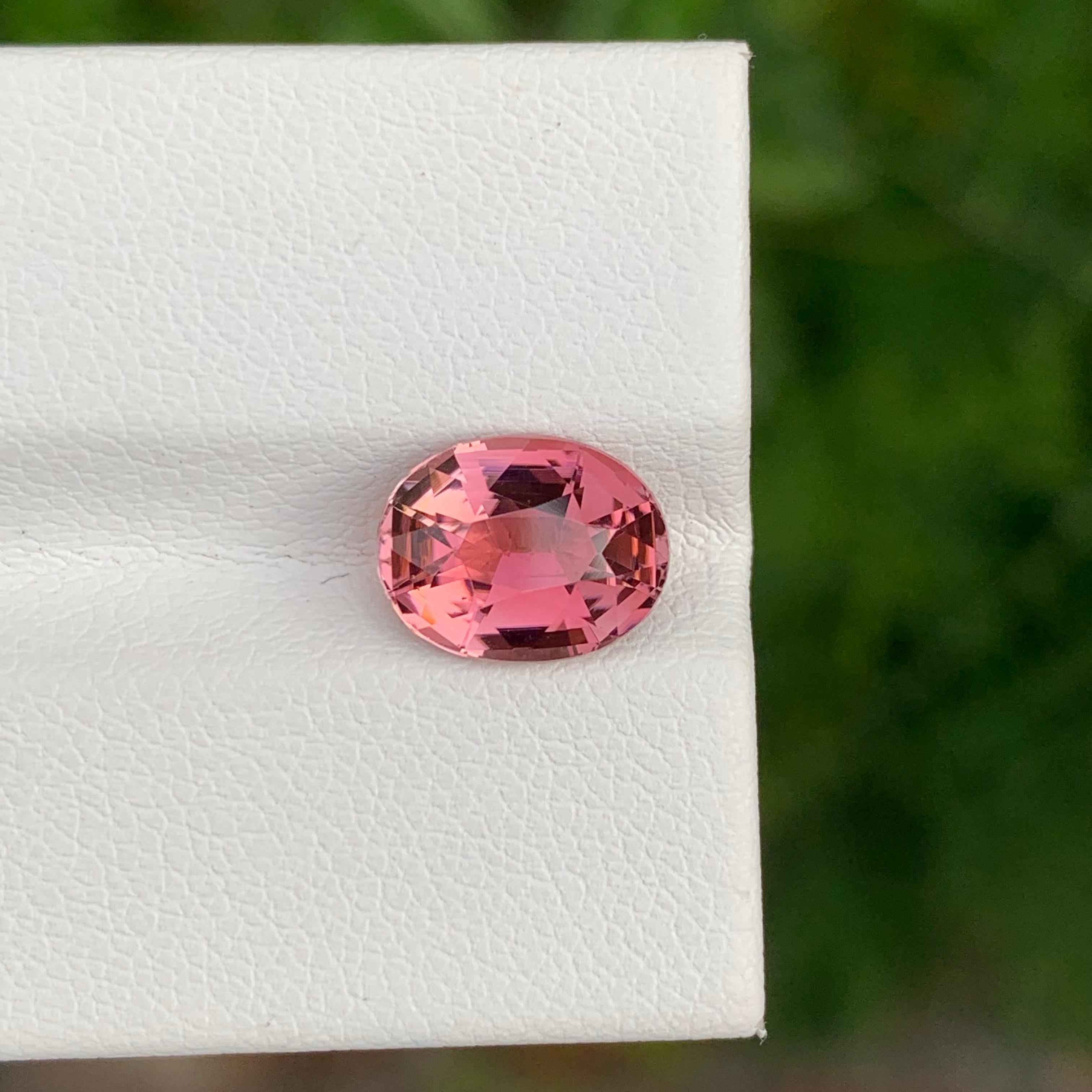 2.70 Carat Natural Hot Pink Loose Tourmaline Oval Shape Gem For Wedding Ring For Sale 2