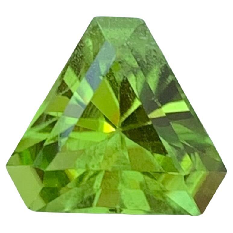 2.70 Carat Natural Loose Apple Green Trillion Shape Peridot Gem For Ring  For Sale