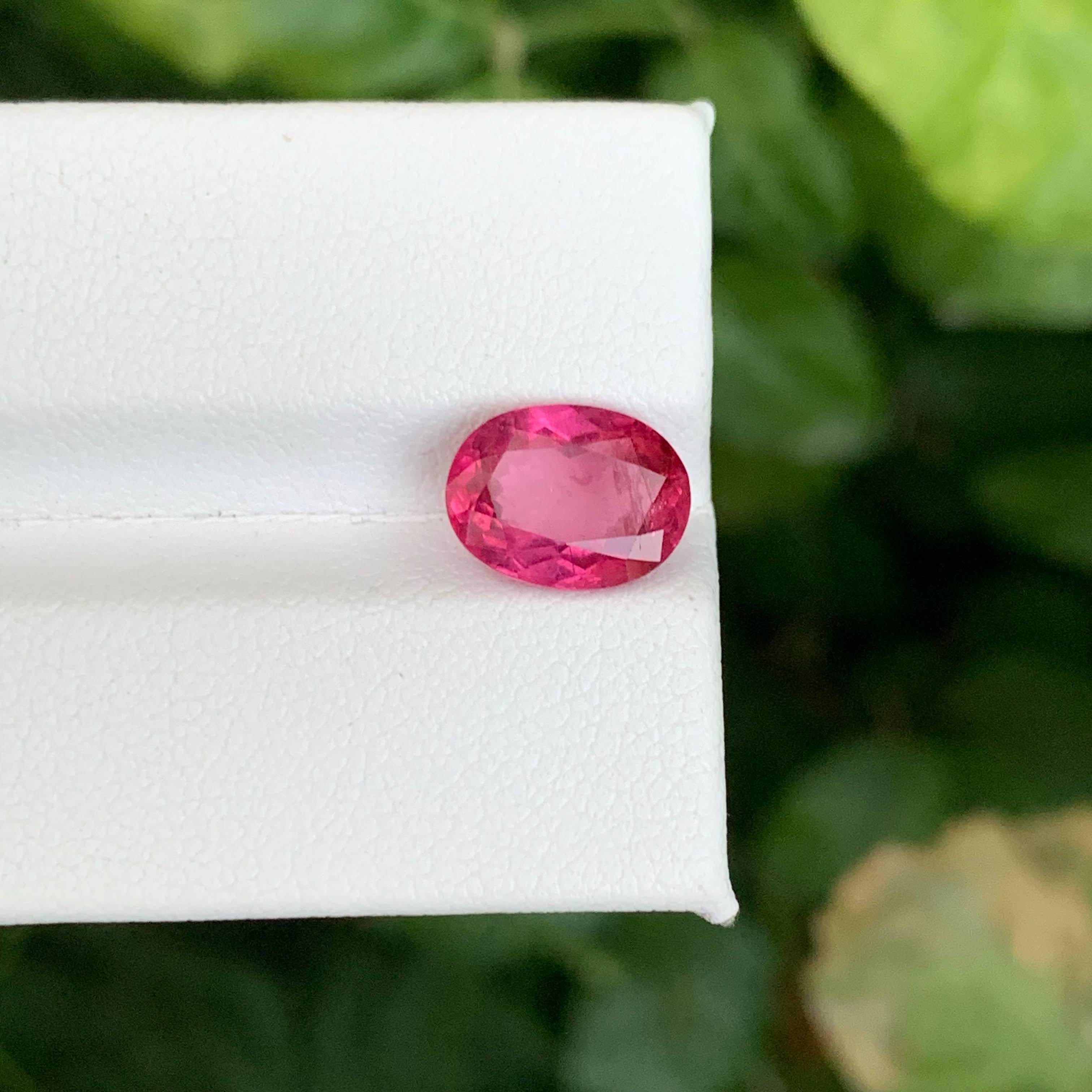 2.70 Carat Natural Loose Bubblegum Pink Tourmaline Oval Cut Afghan Gemstone For Sale 6