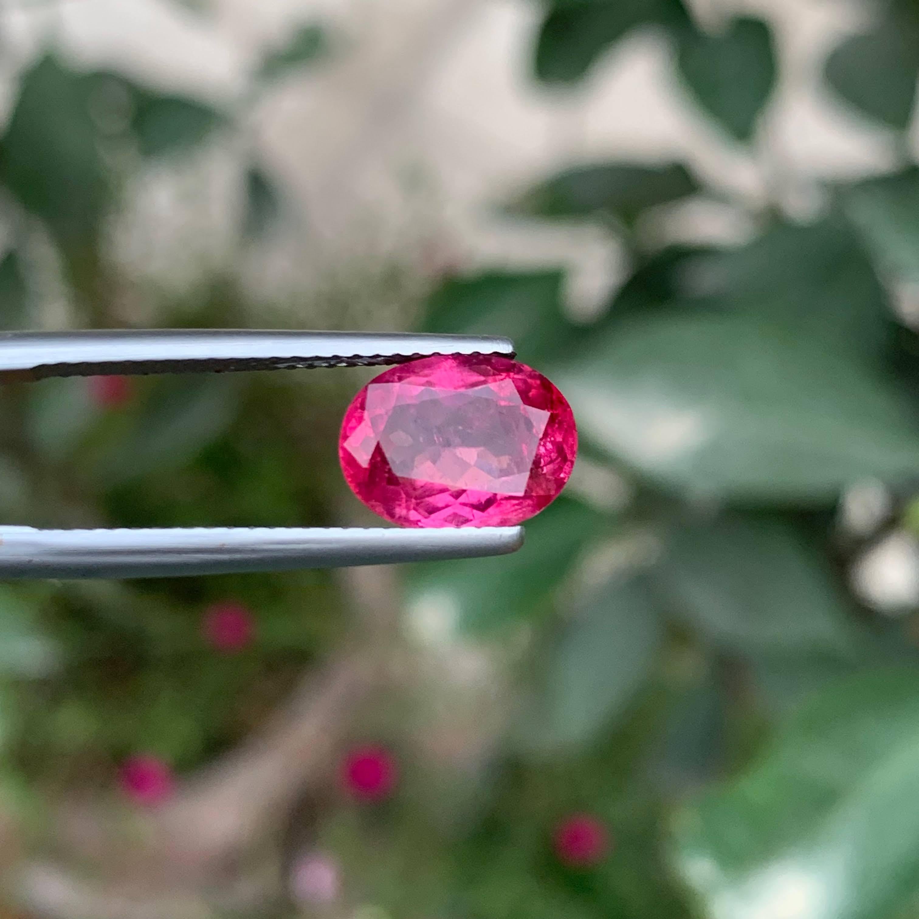 2.70 Carat Natural Loose Bubblegum Pink Tourmaline Oval Cut Afghan Gemstone For Sale 1