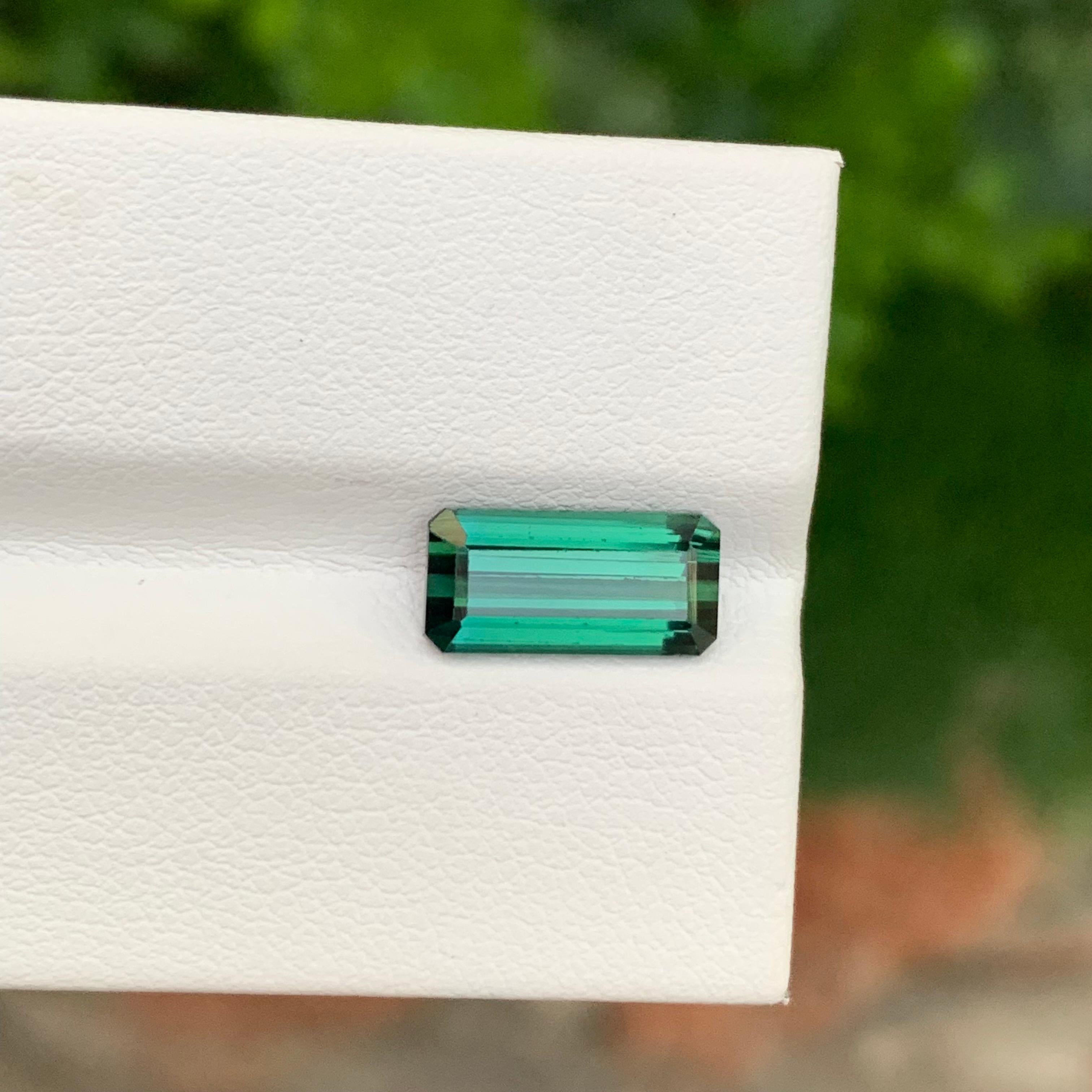 Lose dunkelgrüner Turmalin

Gewicht: 2,70 Karat
Abmessung: 11.6 x 5.7 x 4.3 Mm
Farbe: Dunkelgrün
Herkunft: Afghanistan
Zertifikat: Auf Anfrage
Behandlung: Nicht
Die Form: Smaragd


Der Turmalin ist ein faszinierender Edelstein, der für seine