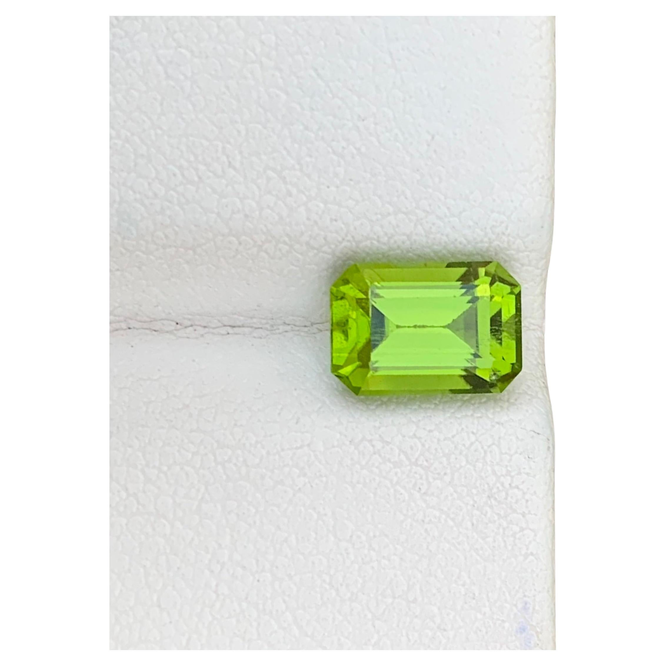 2.70 Carat Natural Loose Green Peridot Ring Gem Emerald Shape 