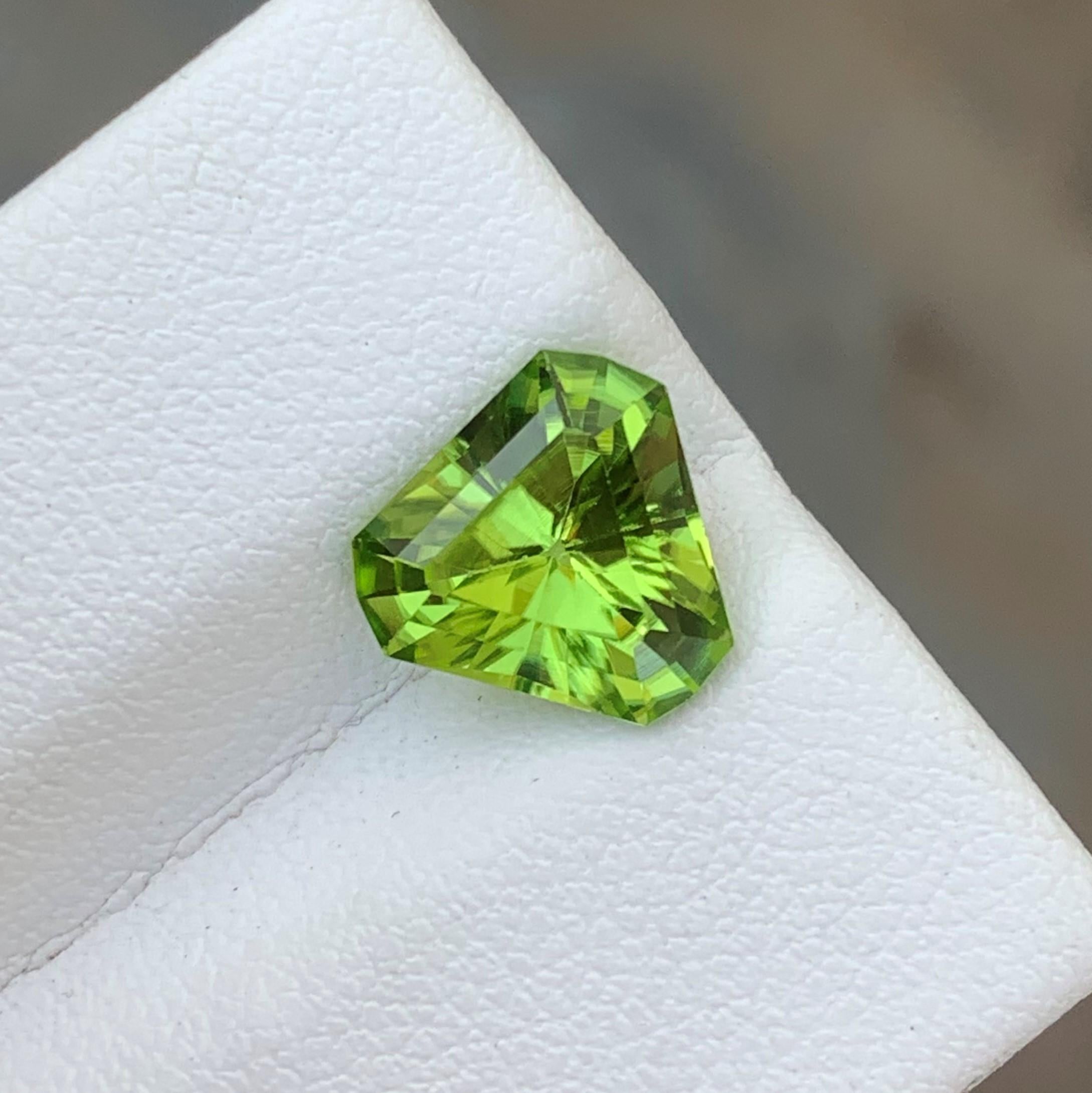 Gemstone Type : Peridot
Weight : 2.70 Carats
Dimension: 9x10x5.1 Mm 
Origin : Suppat Valley Pakistan
Clarity : Eye Clean
Certificate: On Demand
Color: Green
Treatment: Non
Shape: Trillion / Trilliant
It helps cure diseases related to lungs, breasts,